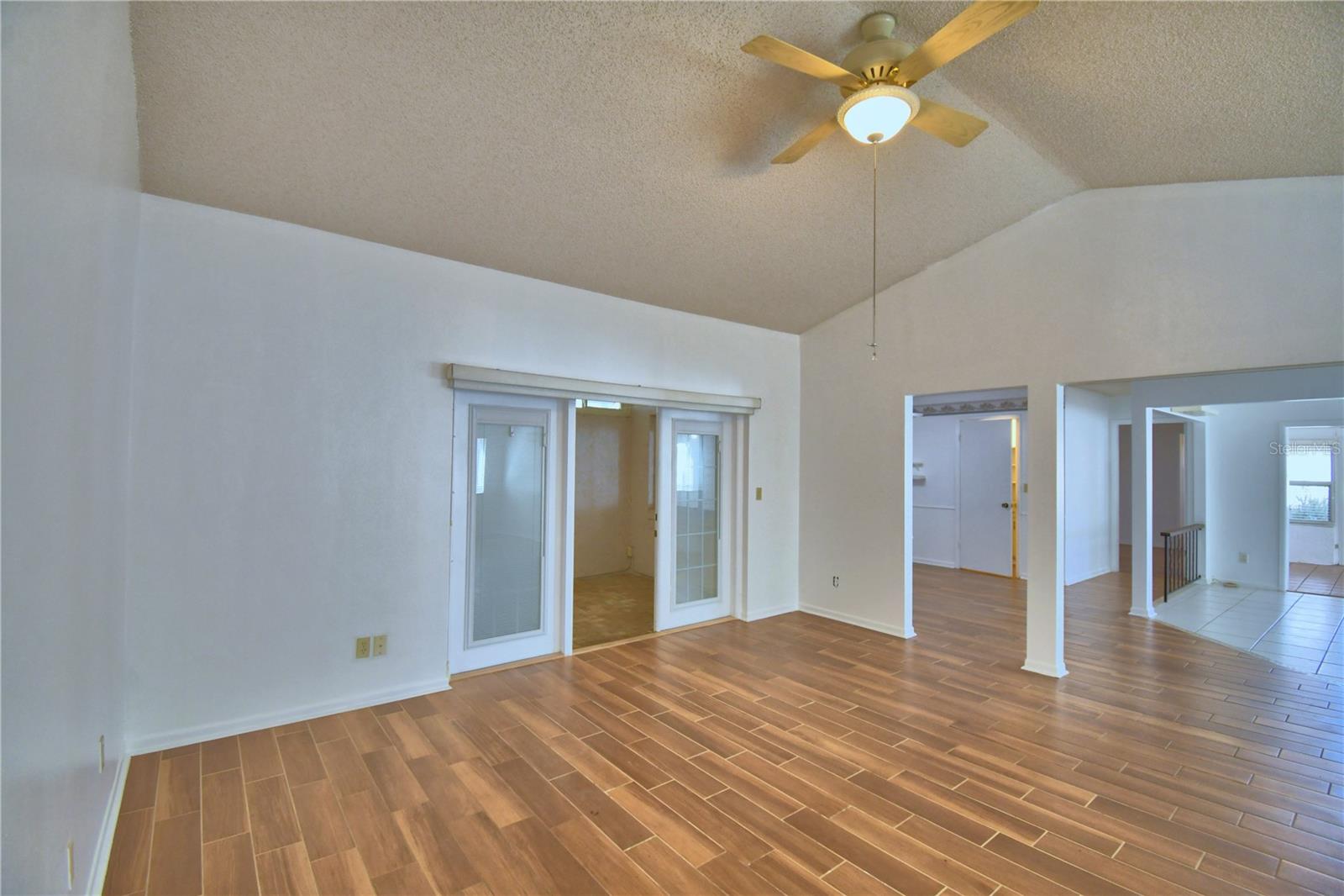 Image 10 of 51 For 447 San Jose Drive