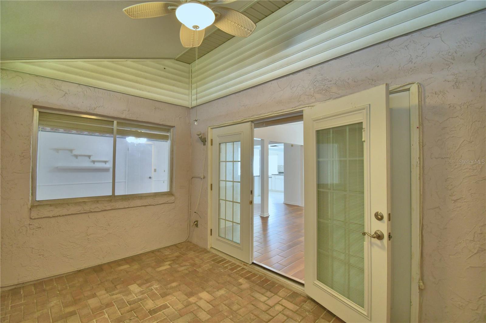 Image 12 of 51 For 447 San Jose Drive