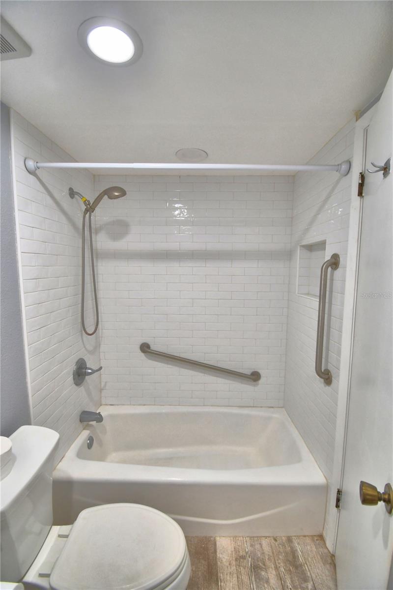 Image 27 of 51 For 447 San Jose Drive