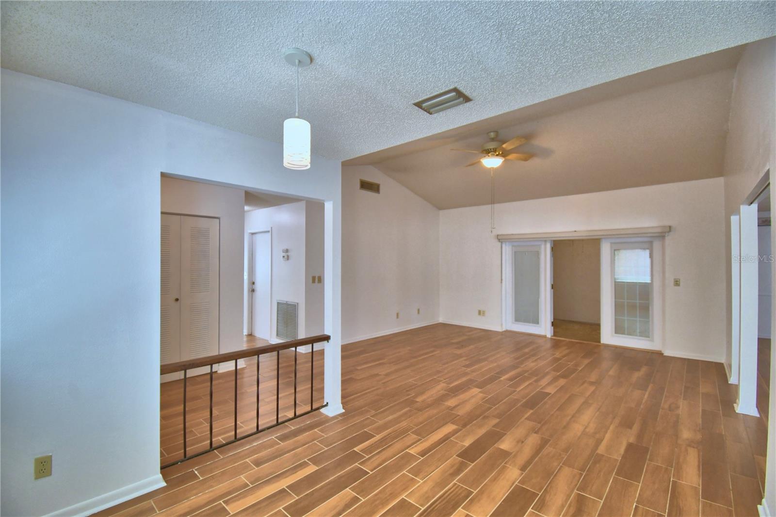 Image 6 of 51 For 447 San Jose Drive