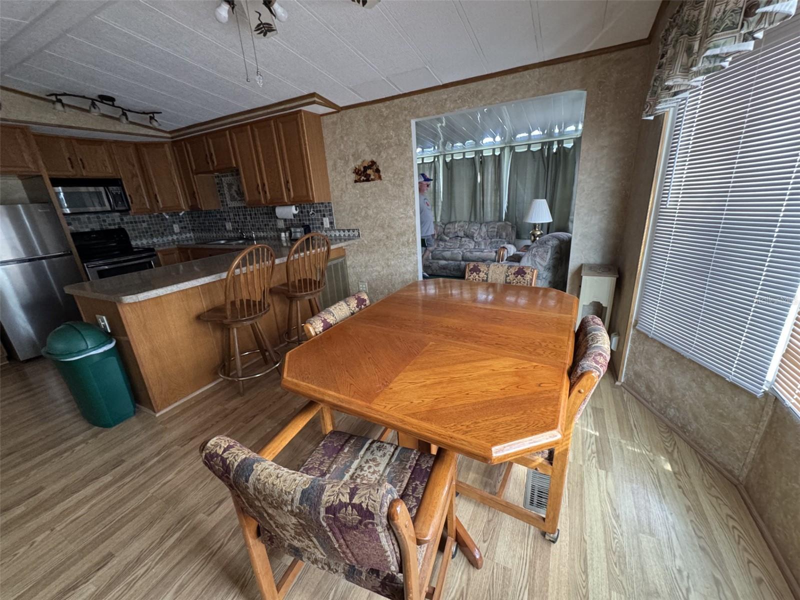 Image 18 of 47 For 8508 Breeze Hill Drive