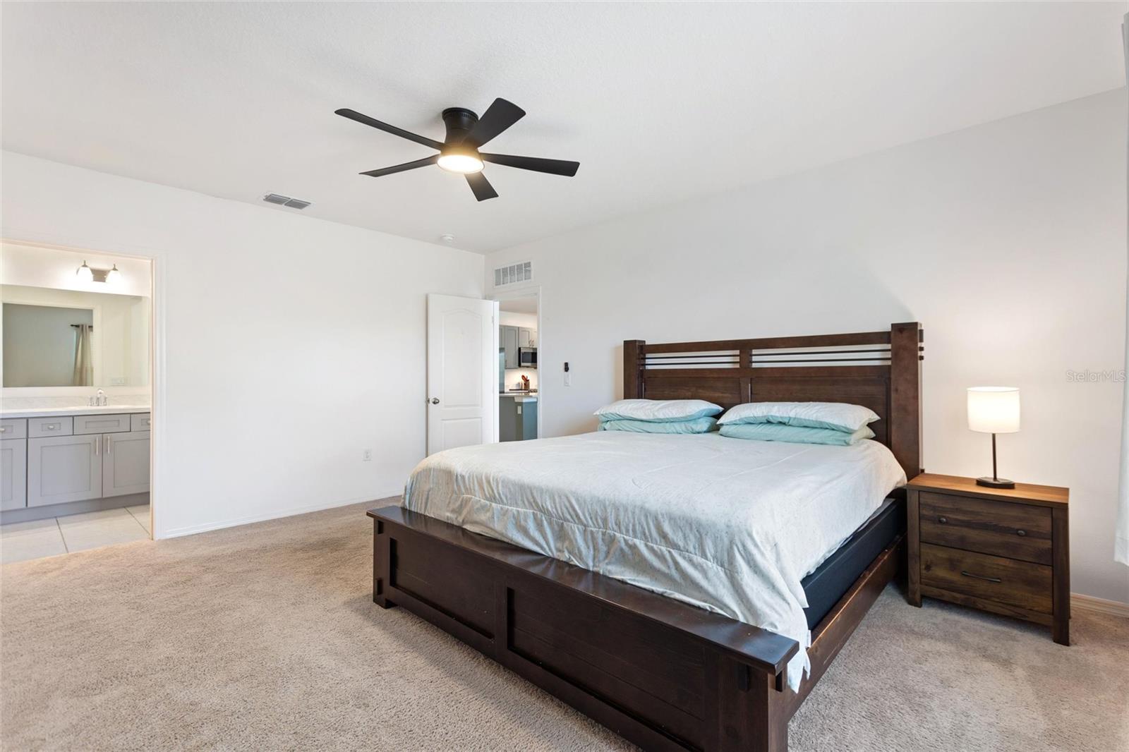 Listing photo id 17 for 1106 Althea Drive