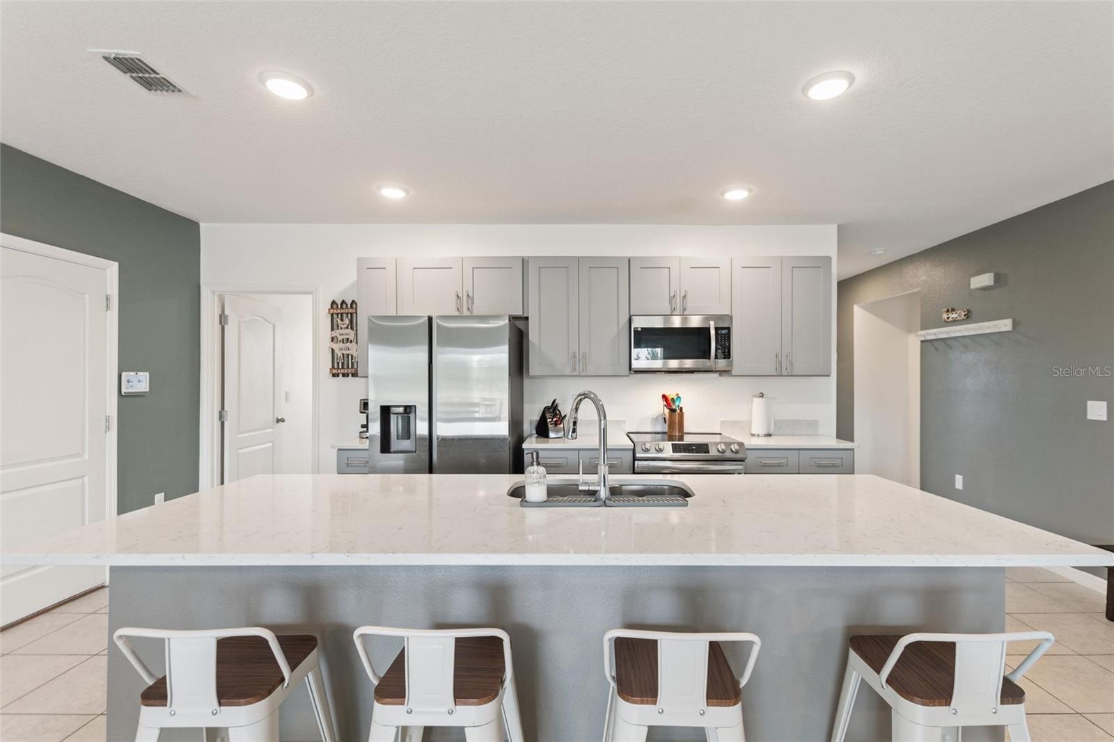 Listing photo id 6 for 1106 Althea Drive