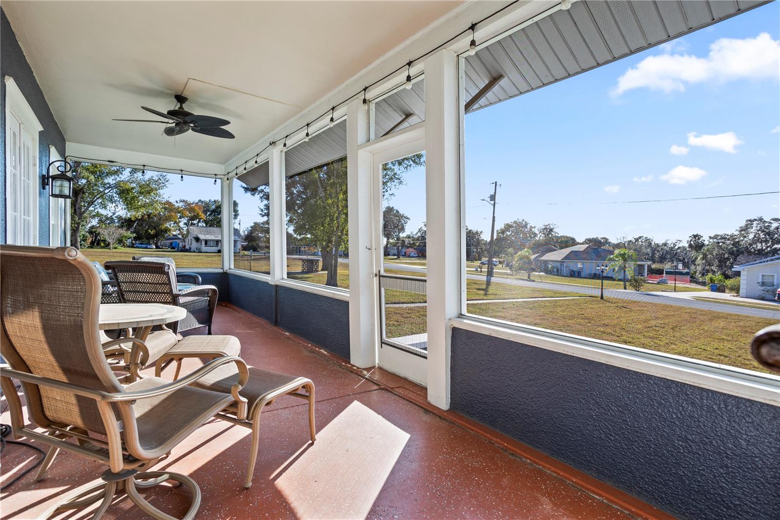 Image 32 of 64 For 517 Main Street