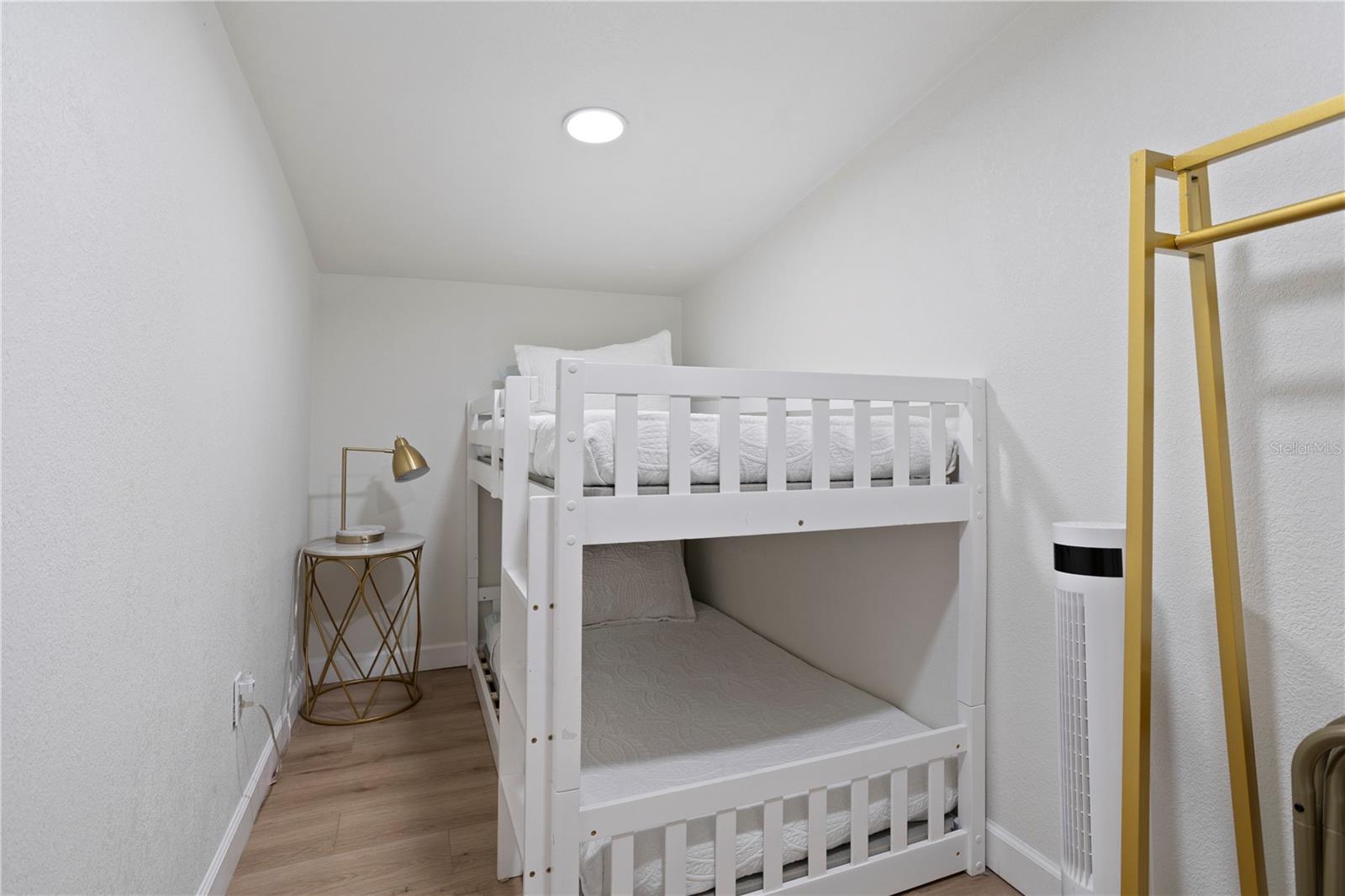 Image 51 of 64 For 517 Main Street