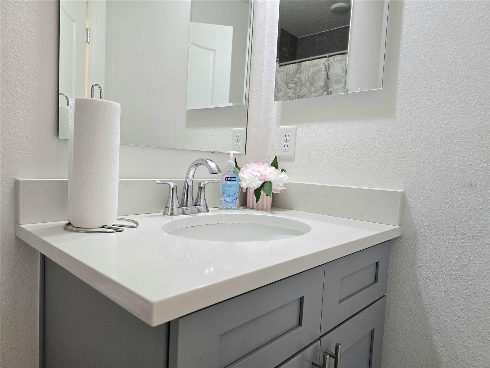 Image 26 of 38 For 4956 Jackson Street