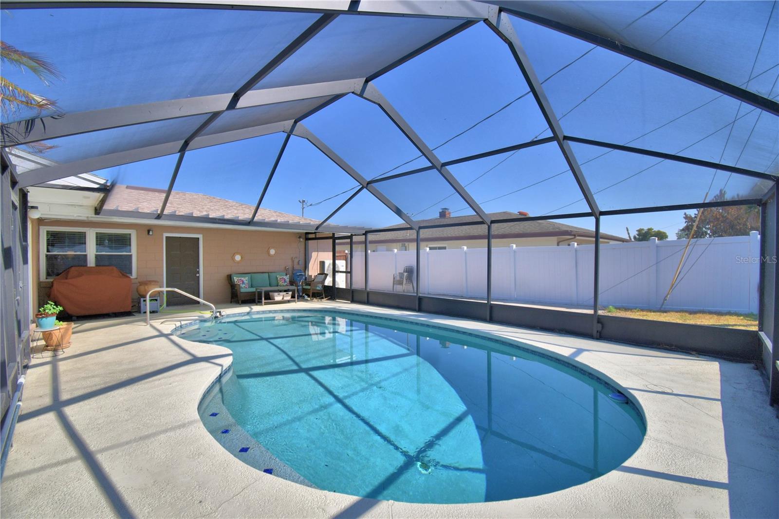 Image 32 of 43 For 141 Browning Circle