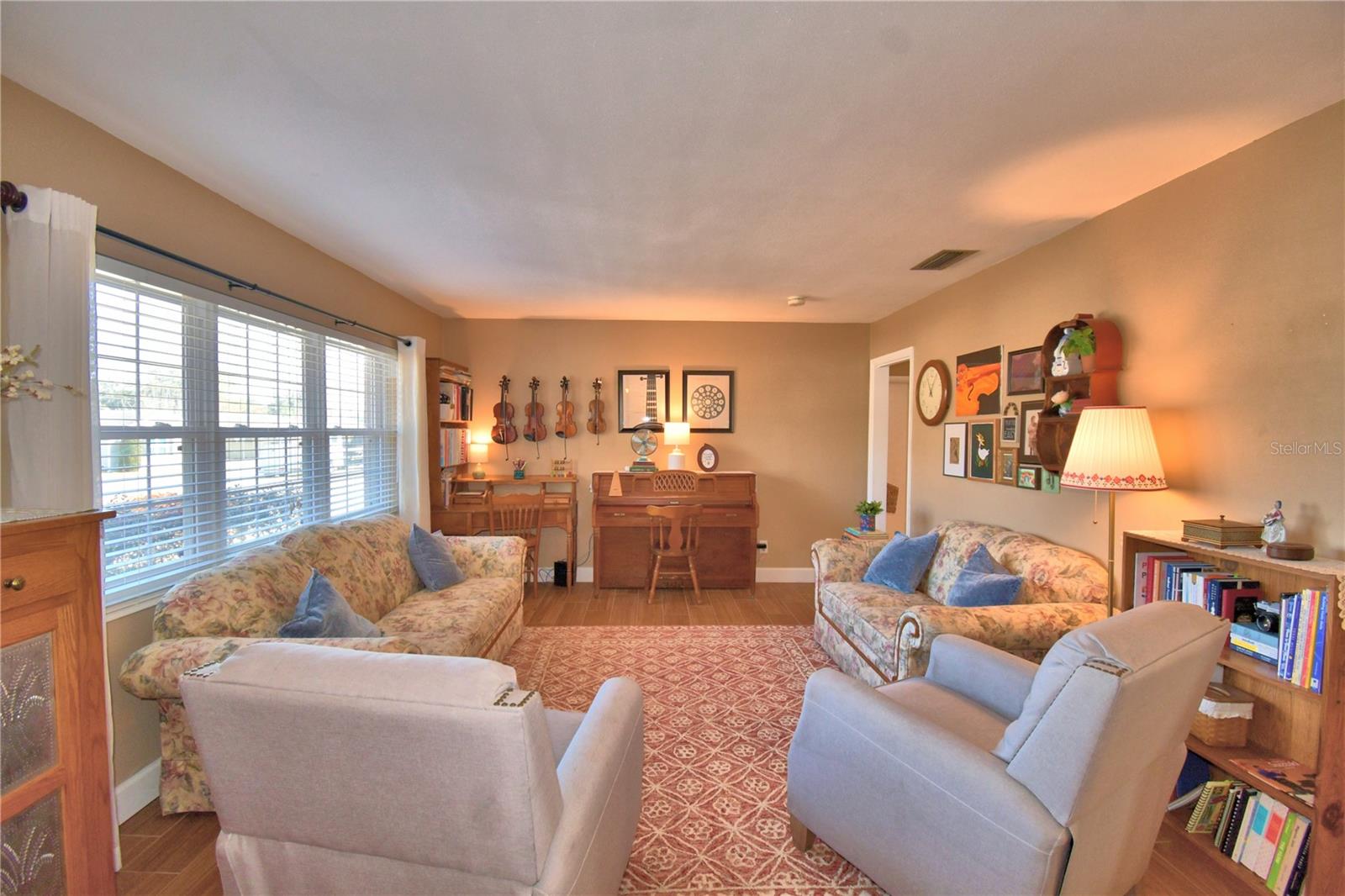 Image 4 of 43 For 141 Browning Circle