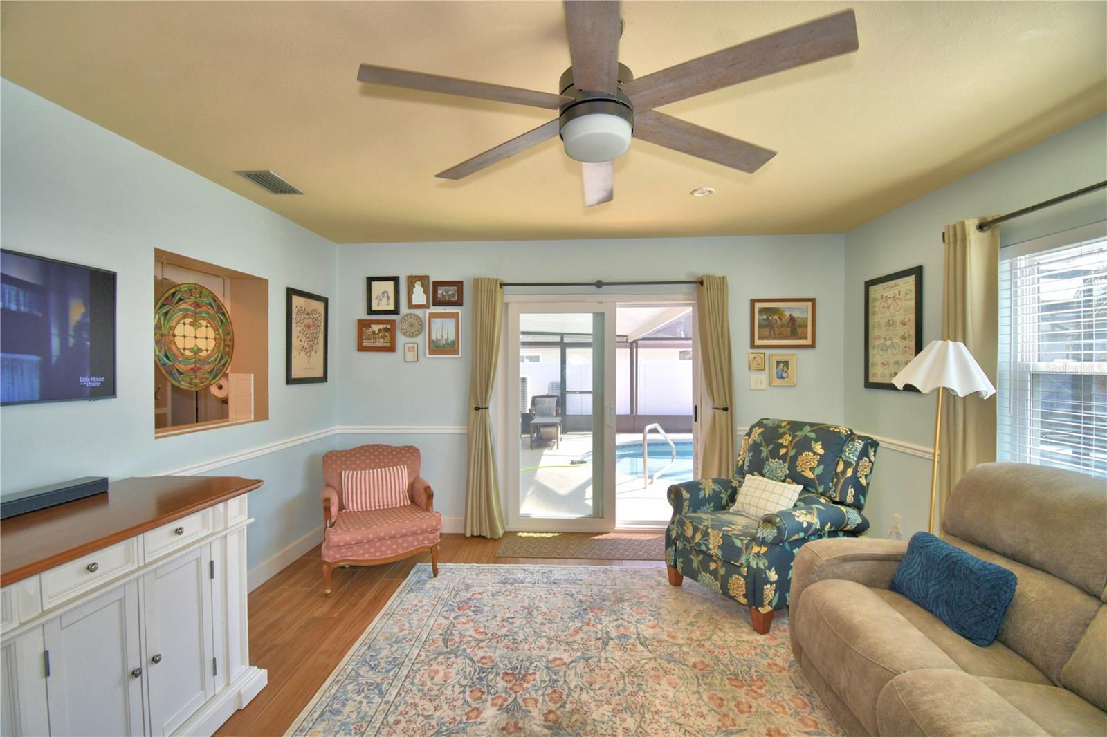 Image 9 of 43 For 141 Browning Circle