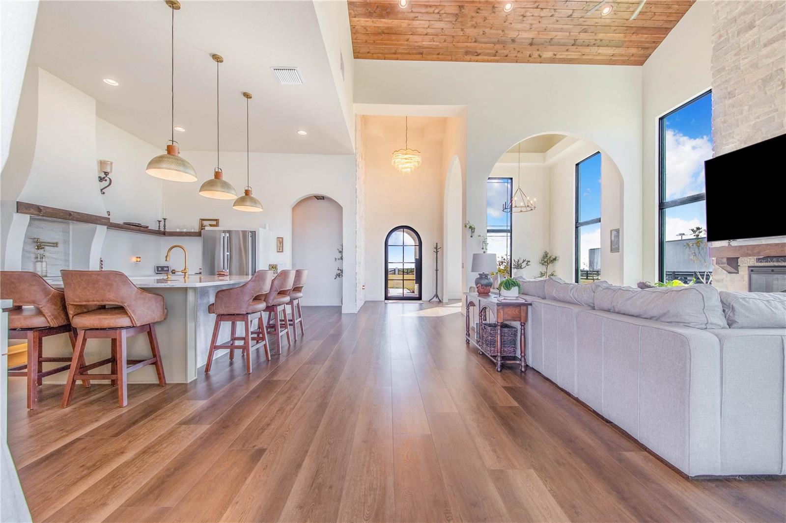 Image 19 of 84 For 1109 Minute Mann Road