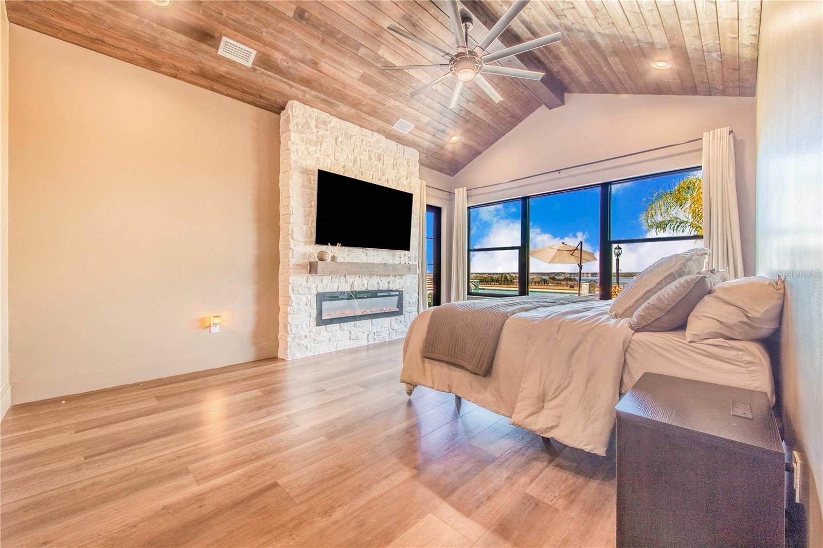 Image 37 of 84 For 1109 Minute Mann Road