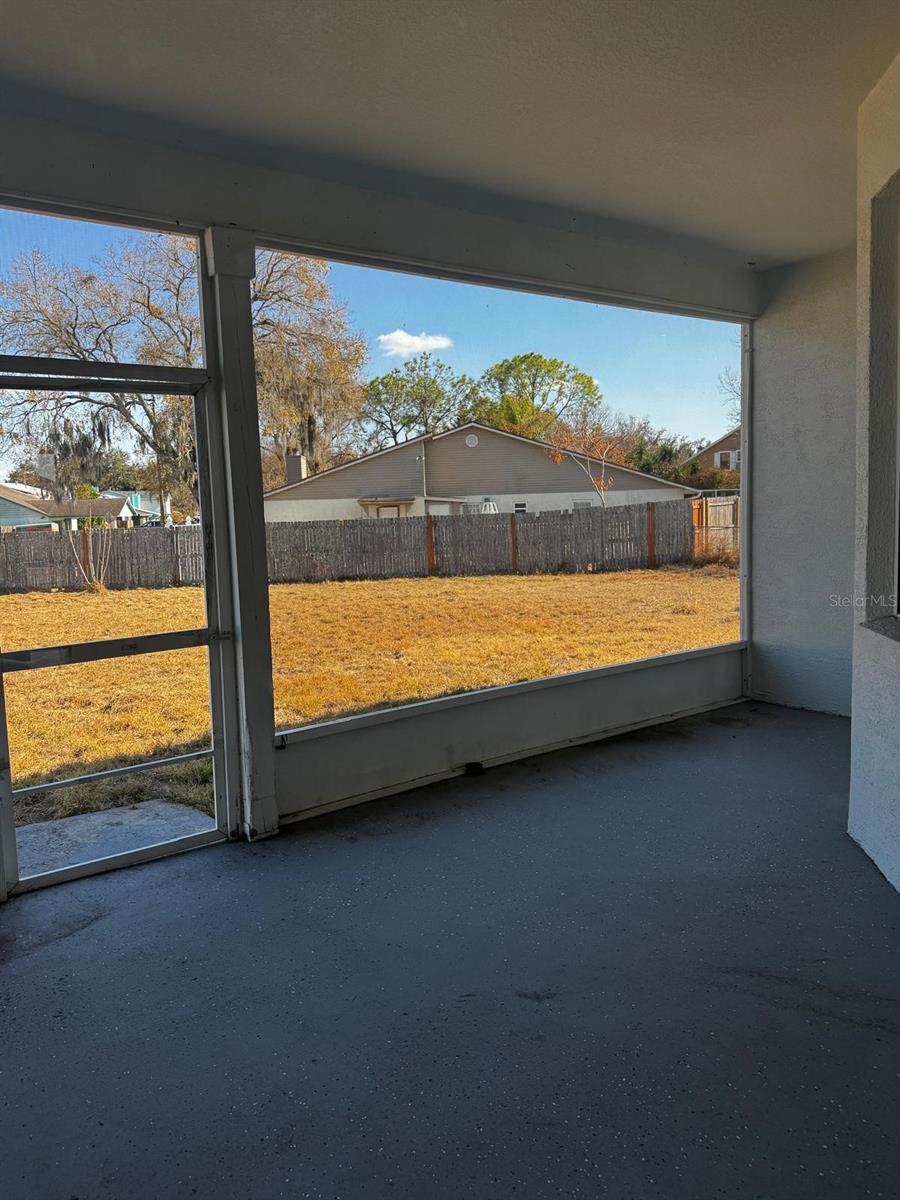 Image 22 of 28 For 183 Lake Thomas