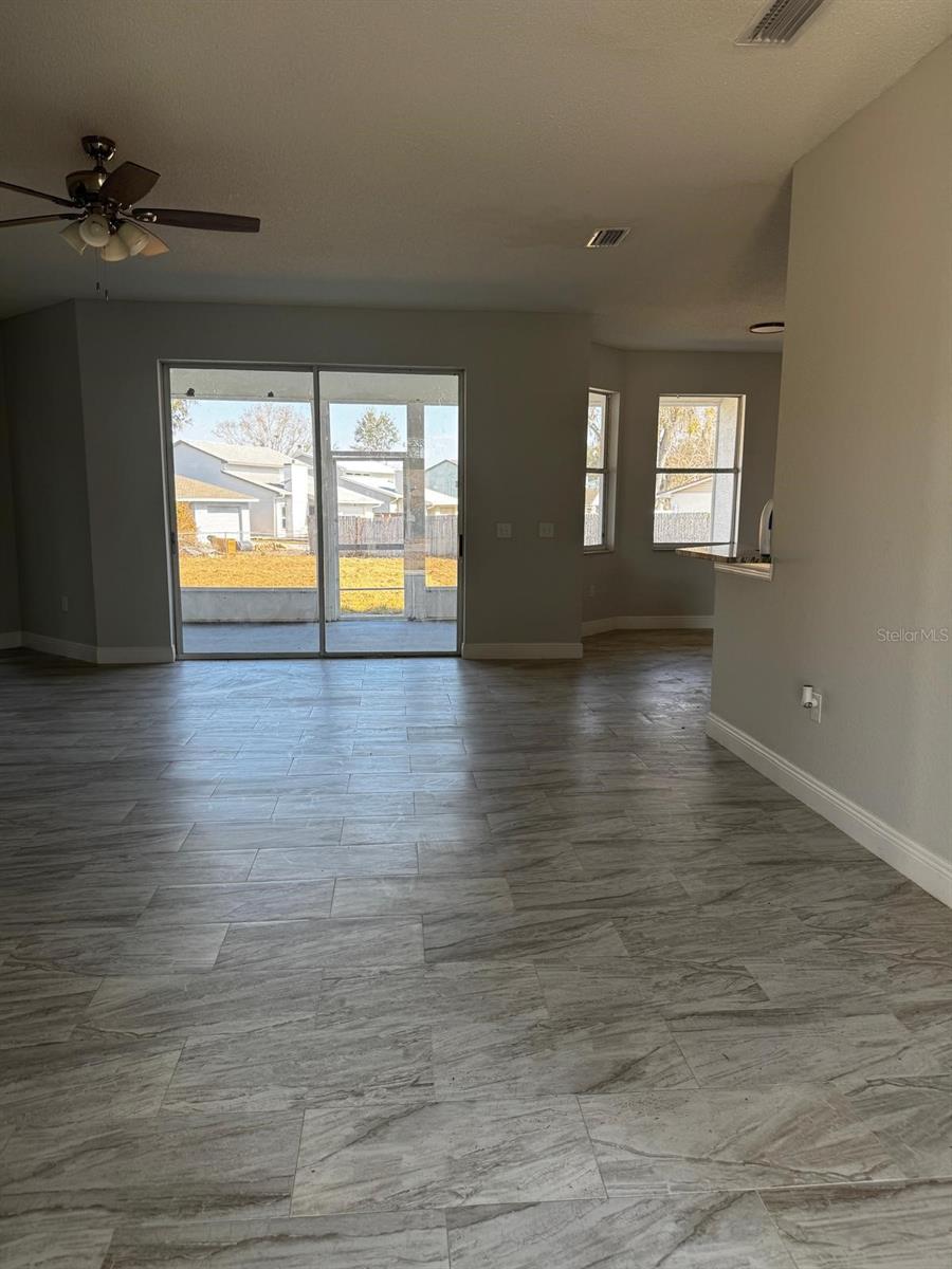 Image 28 of 28 For 183 Lake Thomas