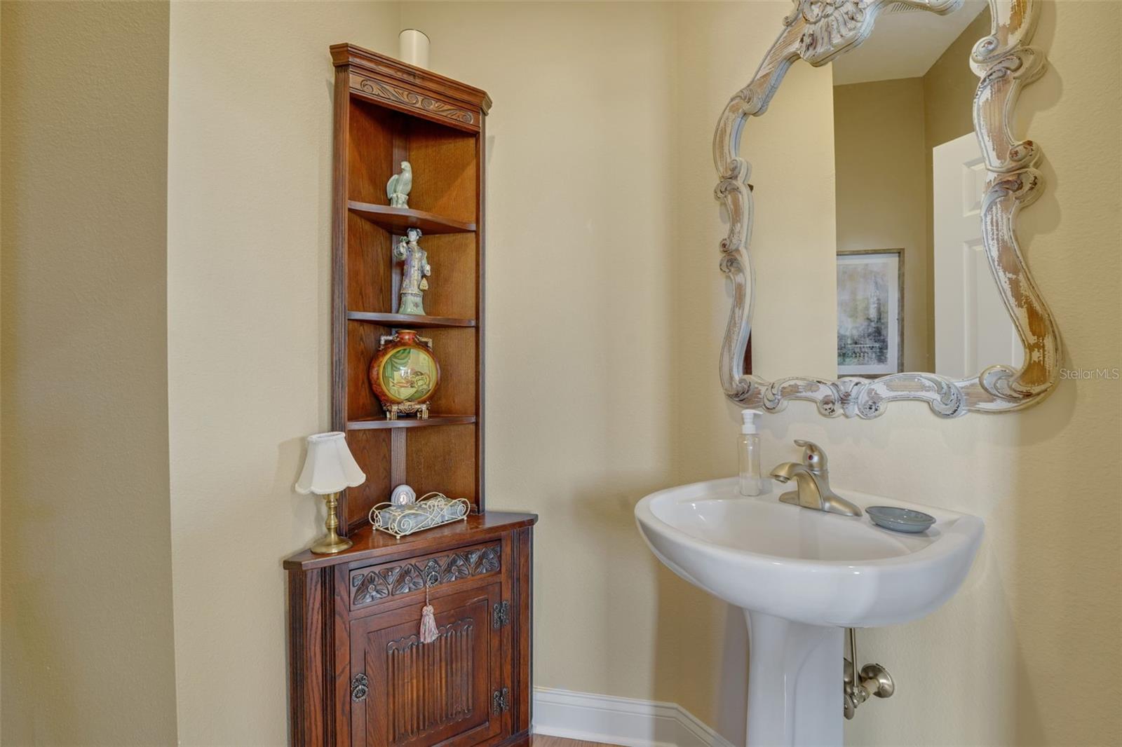 Image 29 of 39 For 822 Hart Lake Street