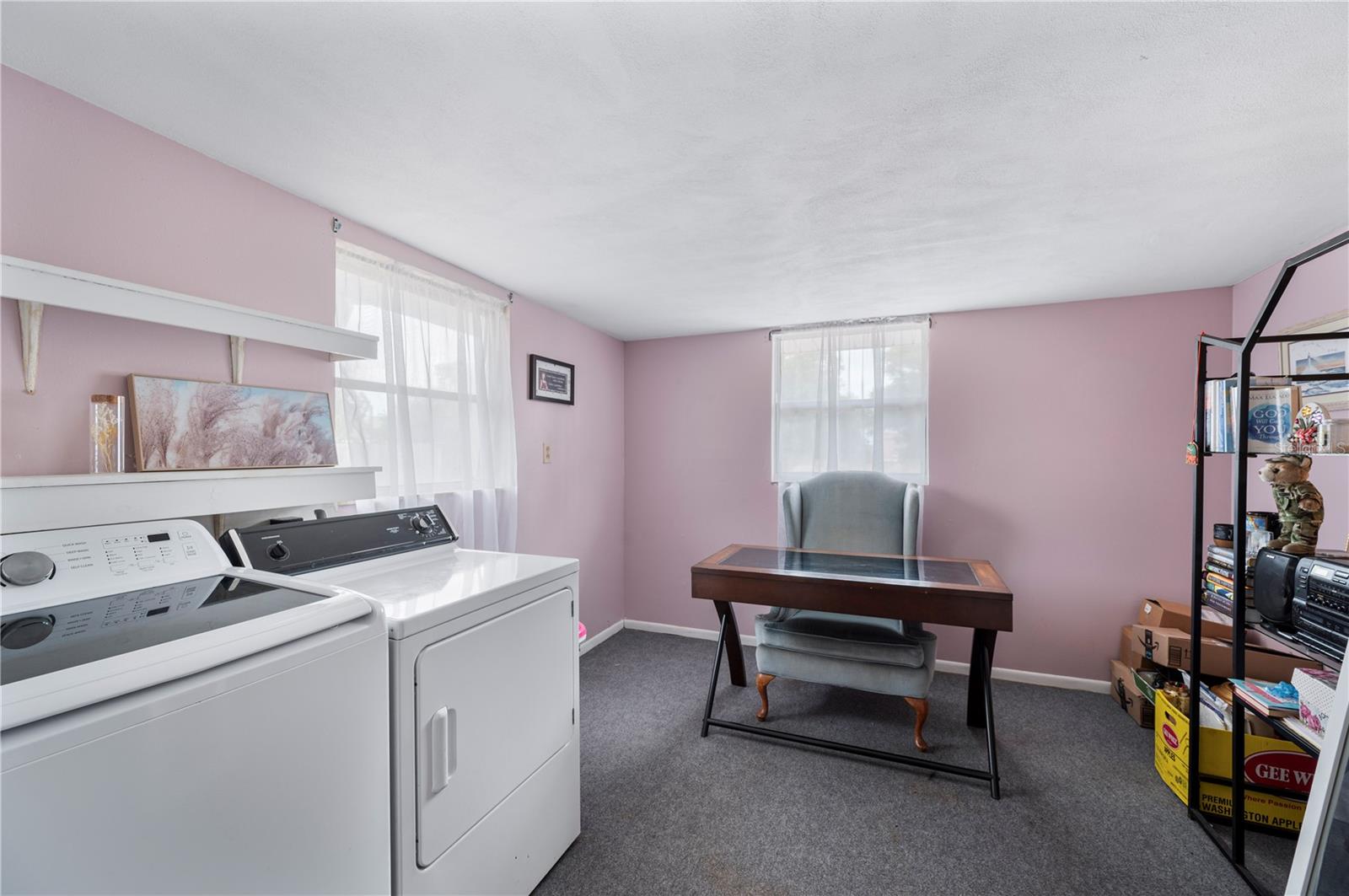 Image 12 of 29 For 105 Hill Circle