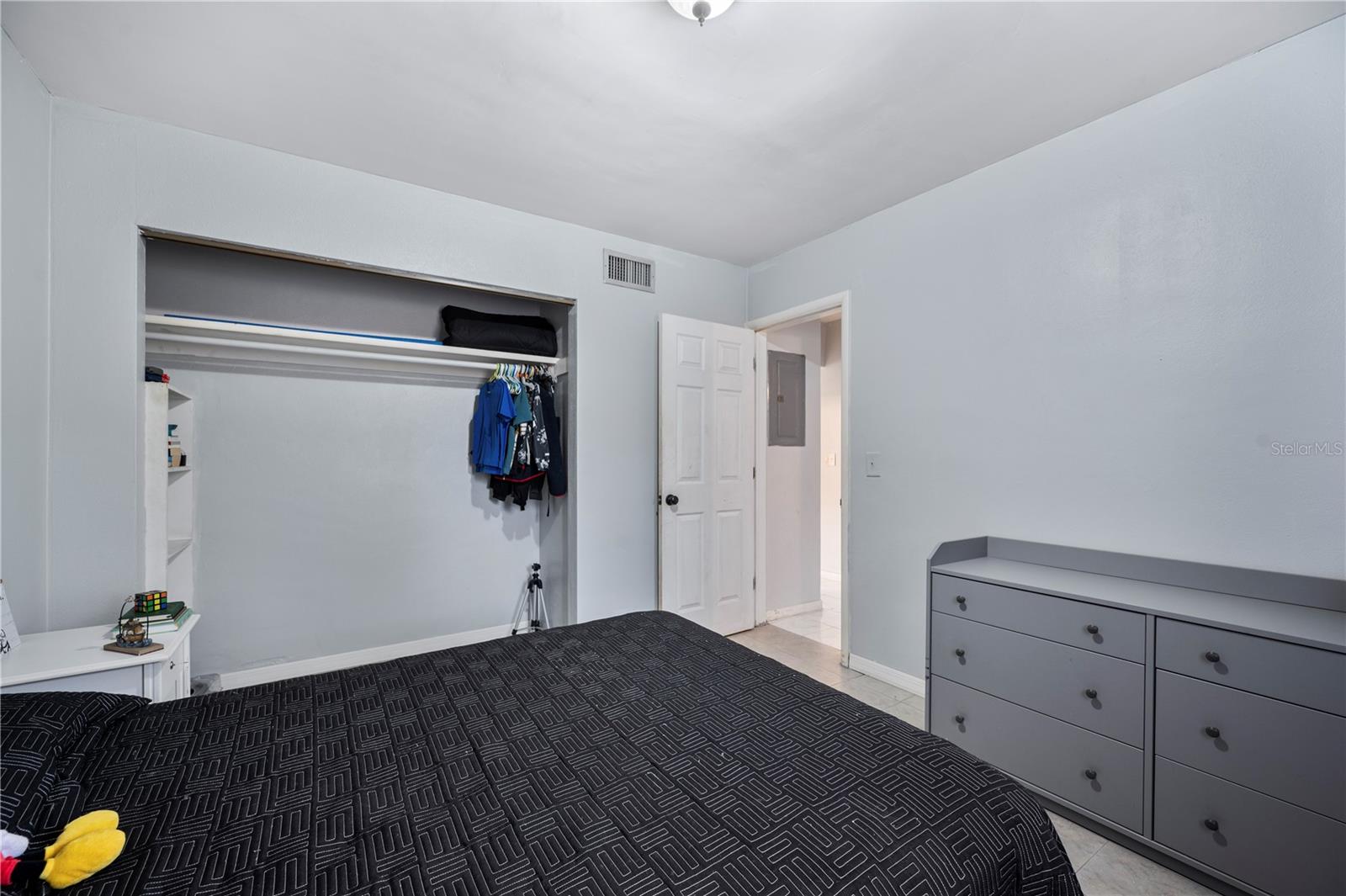 Image 23 of 29 For 105 Hill Circle