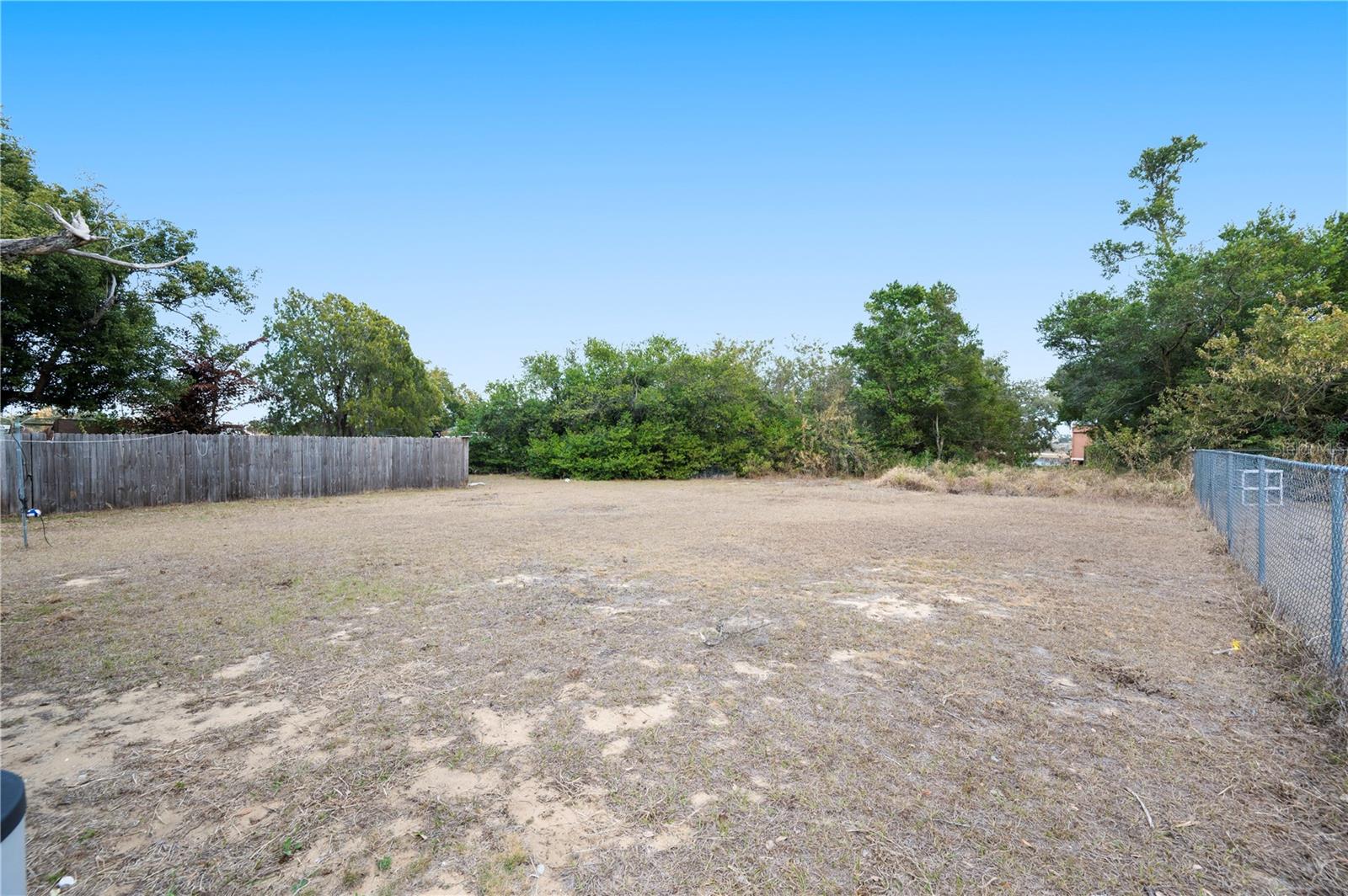 Image 26 of 29 For 105 Hill Circle