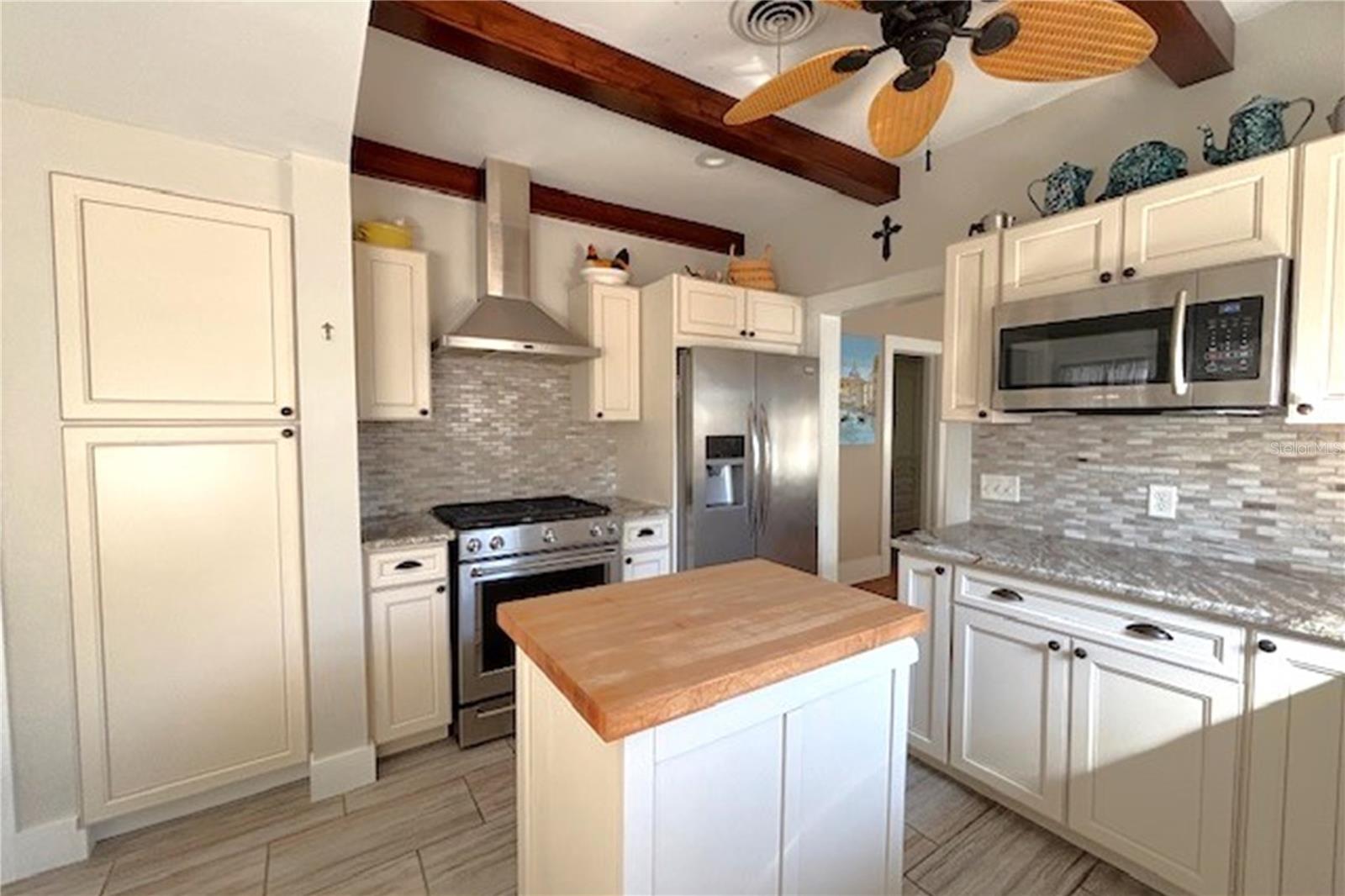 Image 16 of 53 For 1245 Alexander Street