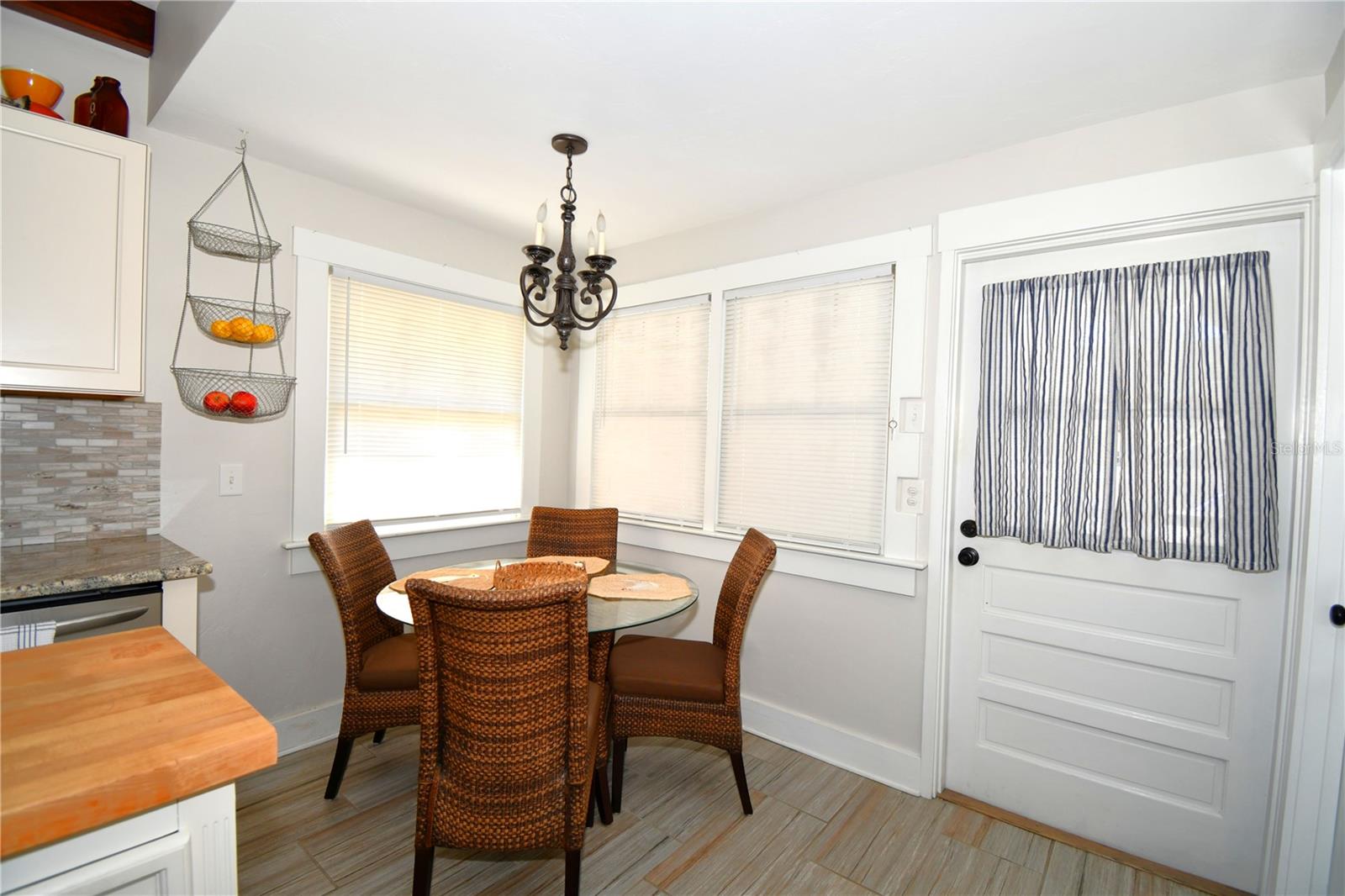 Image 17 of 53 For 1245 Alexander Street