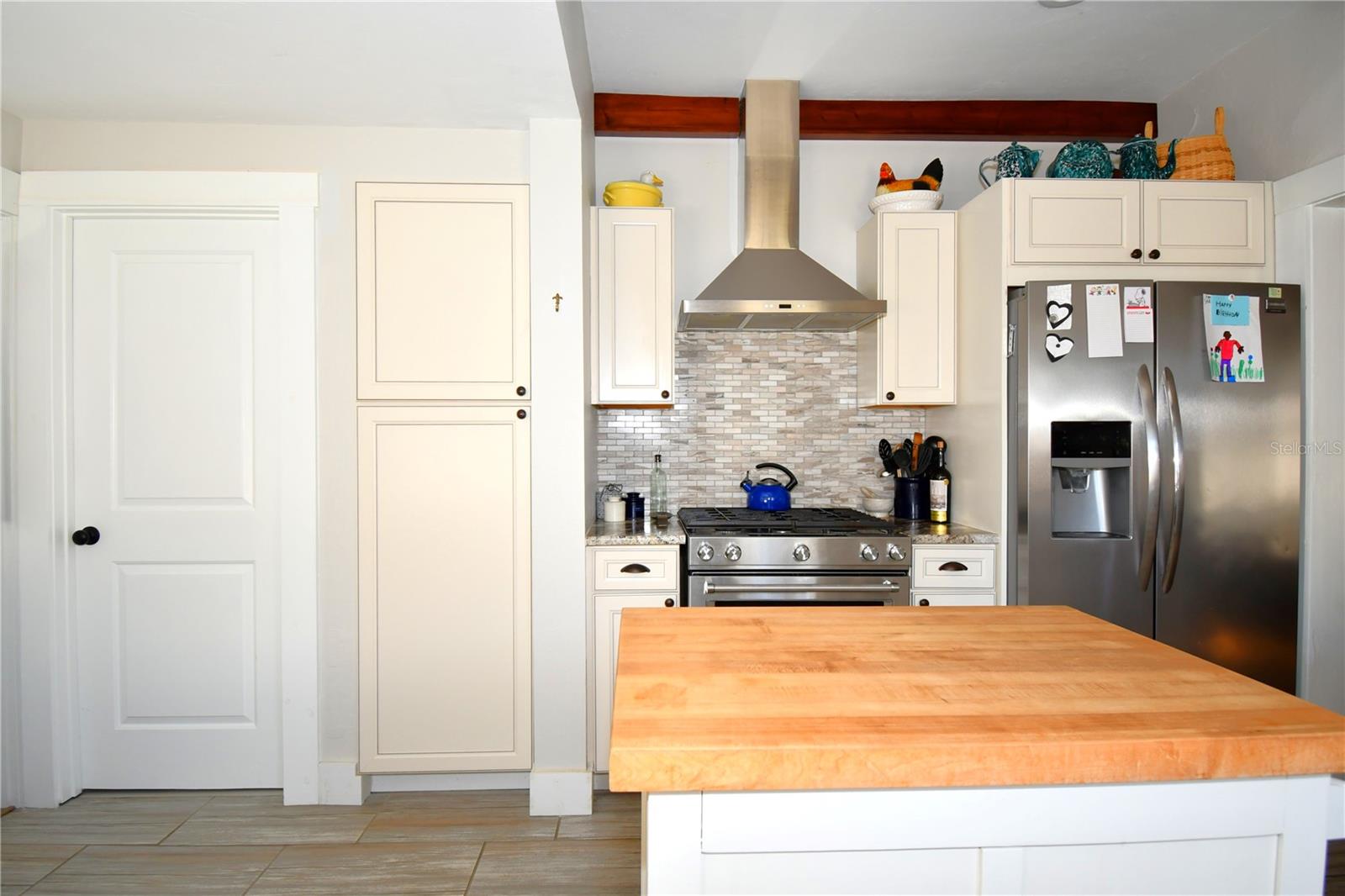 Image 18 of 53 For 1245 Alexander Street