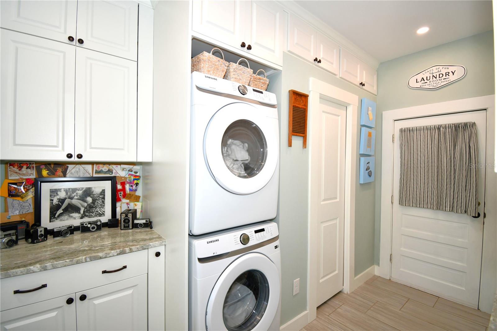 Image 20 of 53 For 1245 Alexander Street