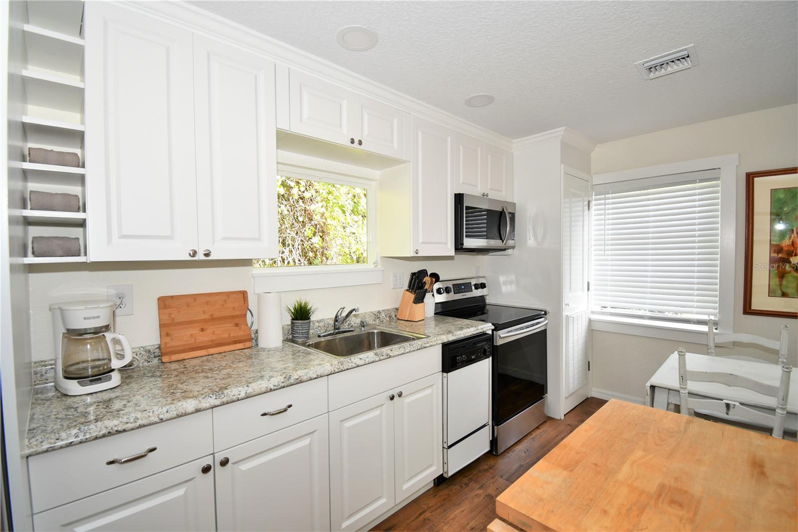 Image 39 of 53 For 1245 Alexander Street