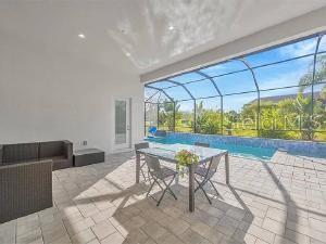 Image 36 of 43 For 13539 Carryback Drive