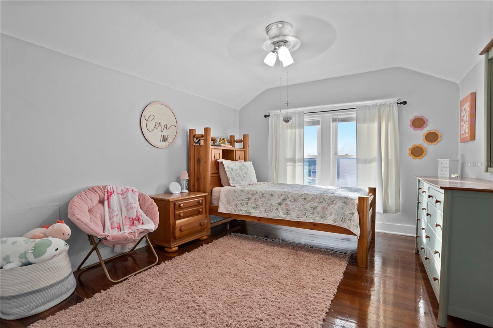 Image 26 of 60 For 517 Main Street