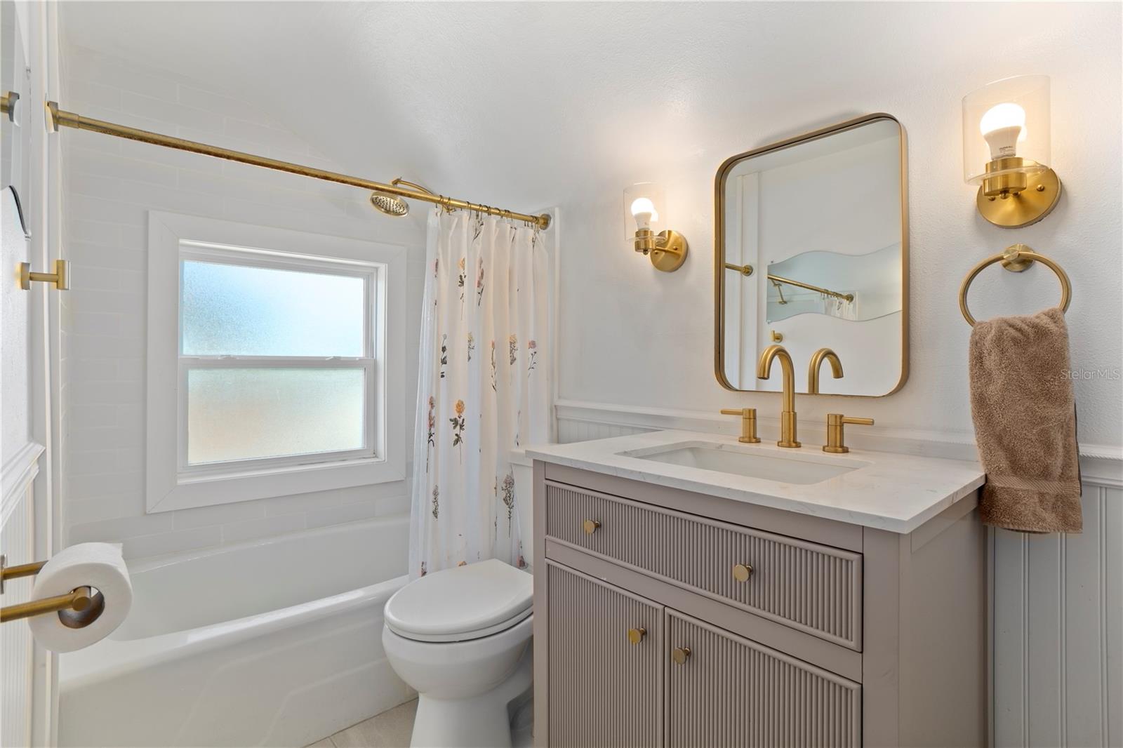 Image 28 of 60 For 517 Main Street