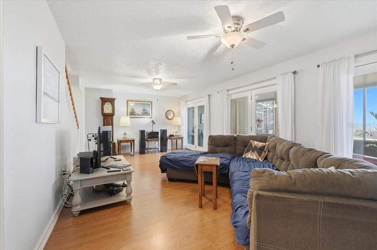 Image 23 of 48 For 2500 21st Street Nw 88