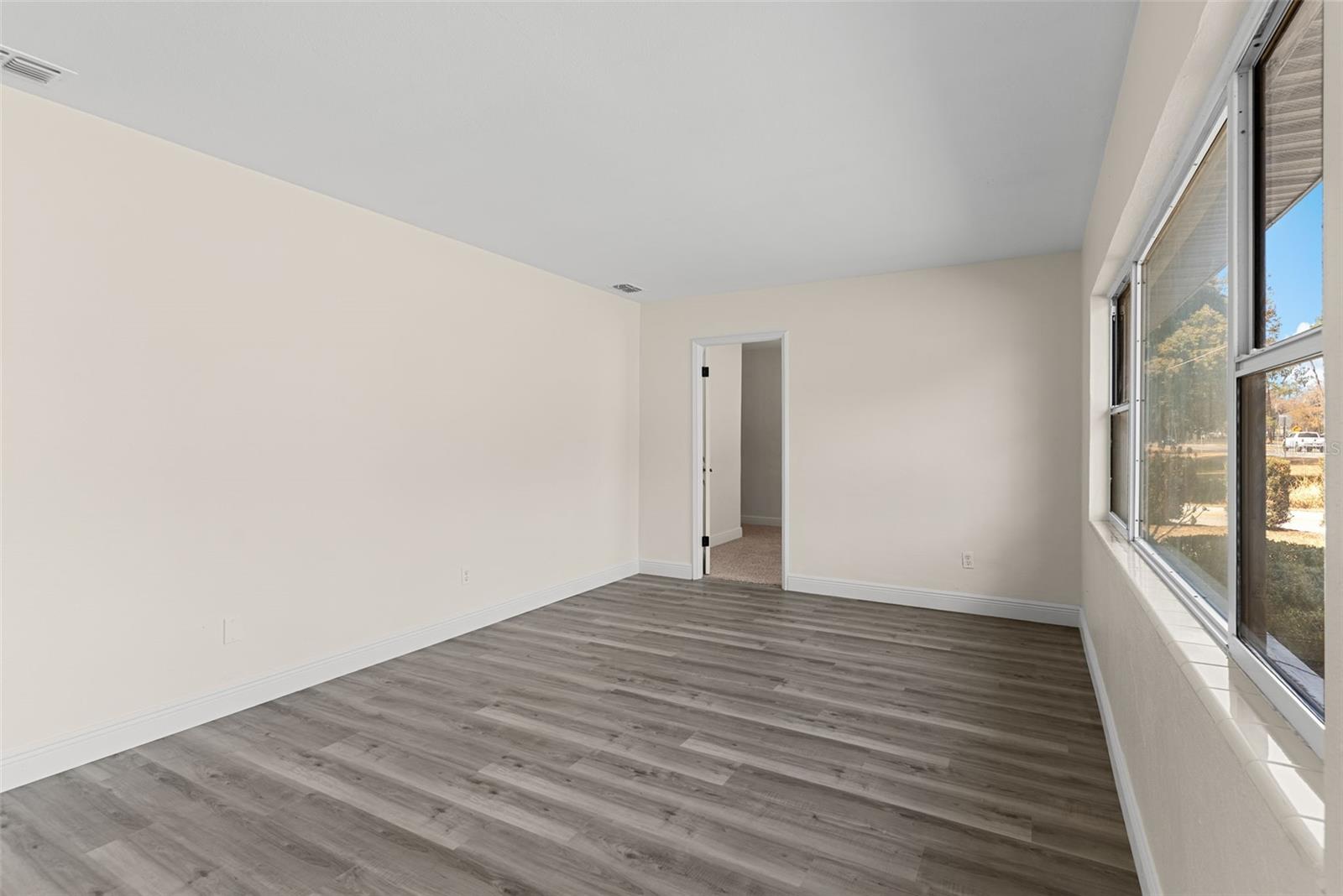 Image 6 of 34 For 1568 Lake Shipp Drive