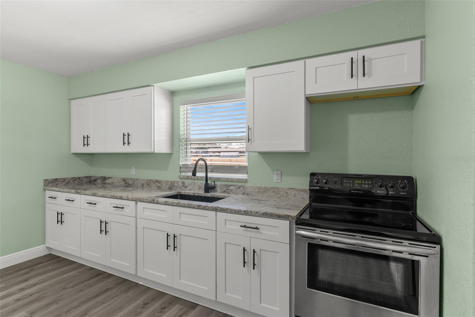 Image 10 of 19 For 73 High Street