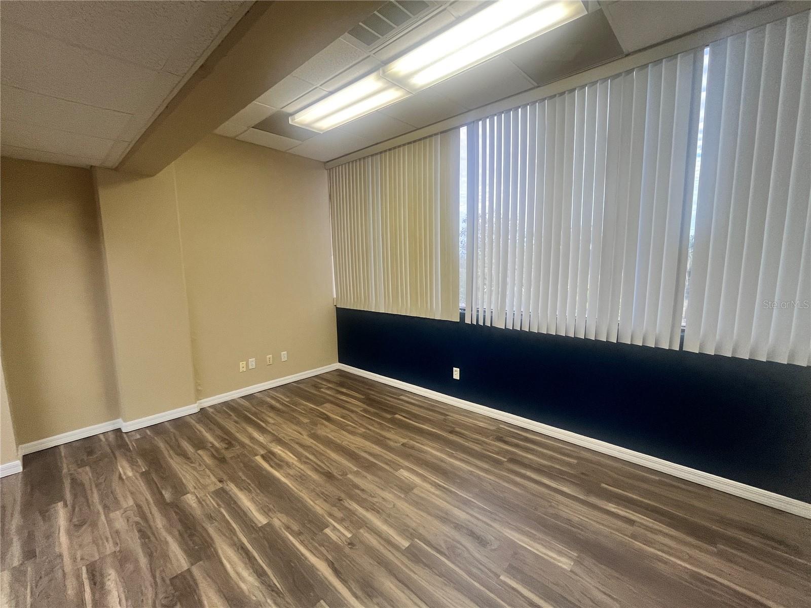 Image 17 of 37 For 141 Central Avenue 350