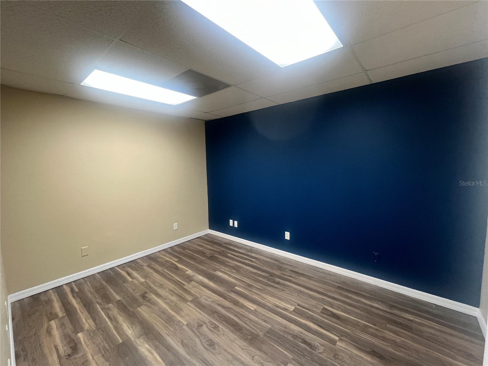 Image 31 of 37 For 141 Central Avenue 350