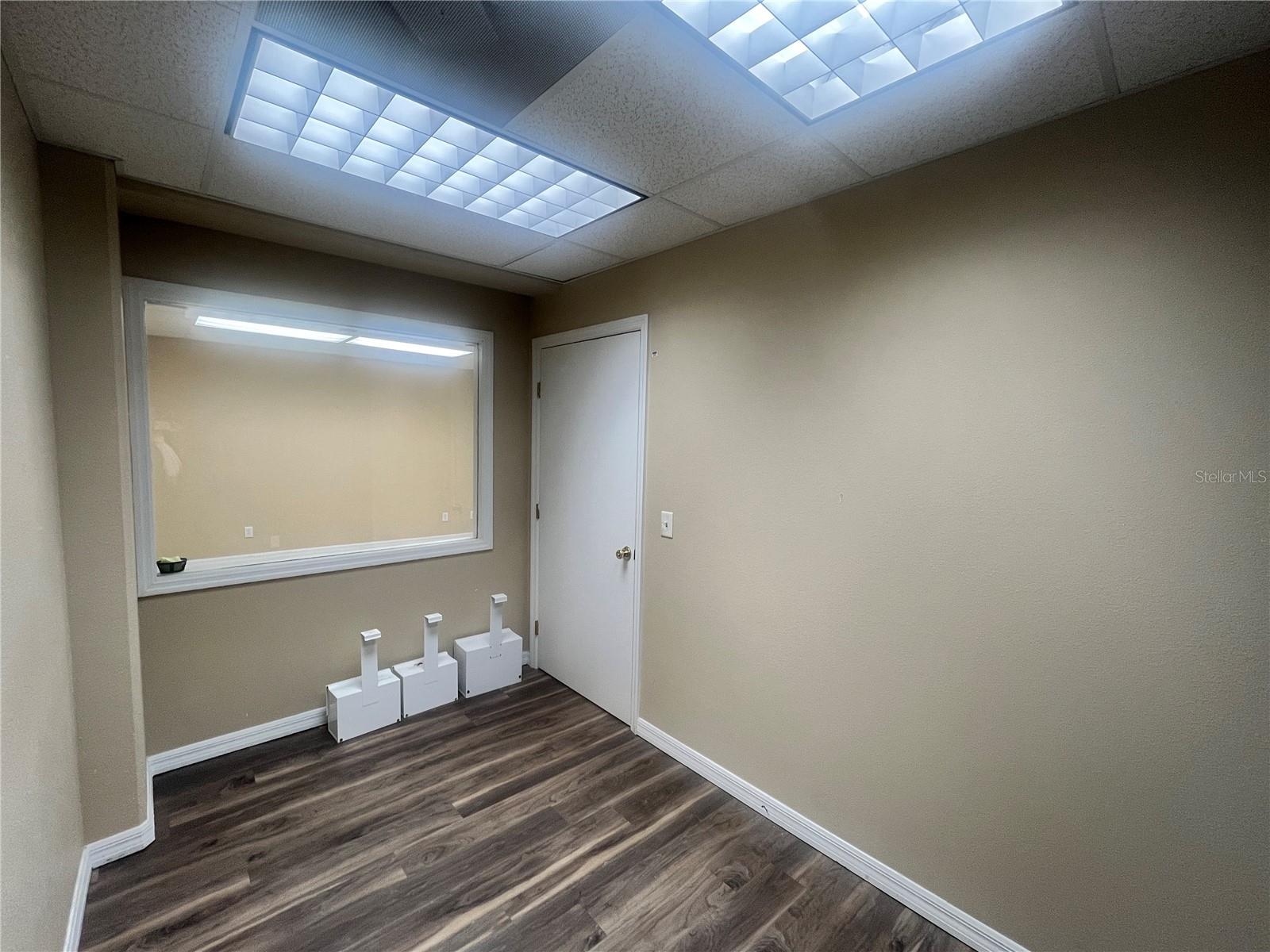 Image 7 of 37 For 141 Central Avenue 350