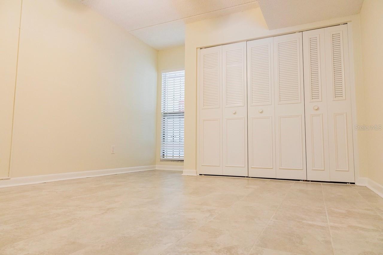 Image 16 of 17 For 208 Lake Howard Drive Nw 104