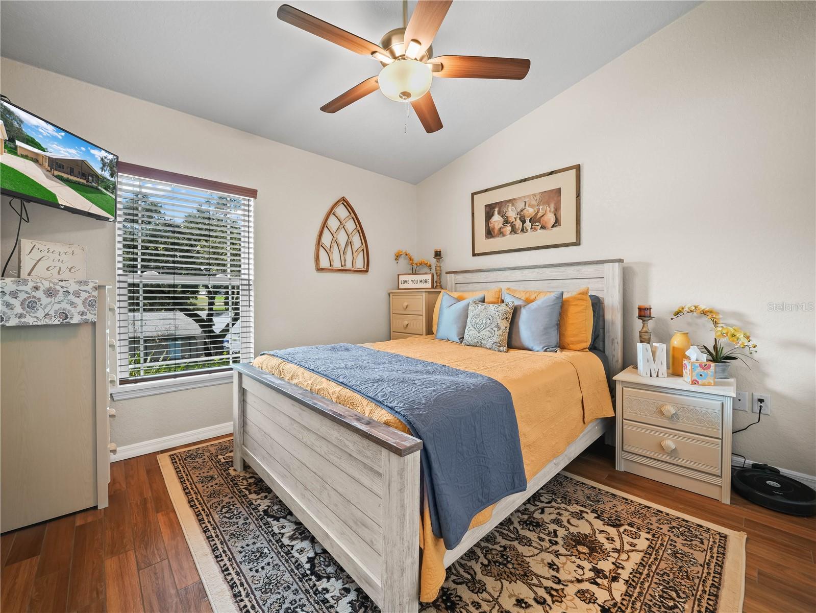 Listing photo id 15 for 1055 Sunset Trail