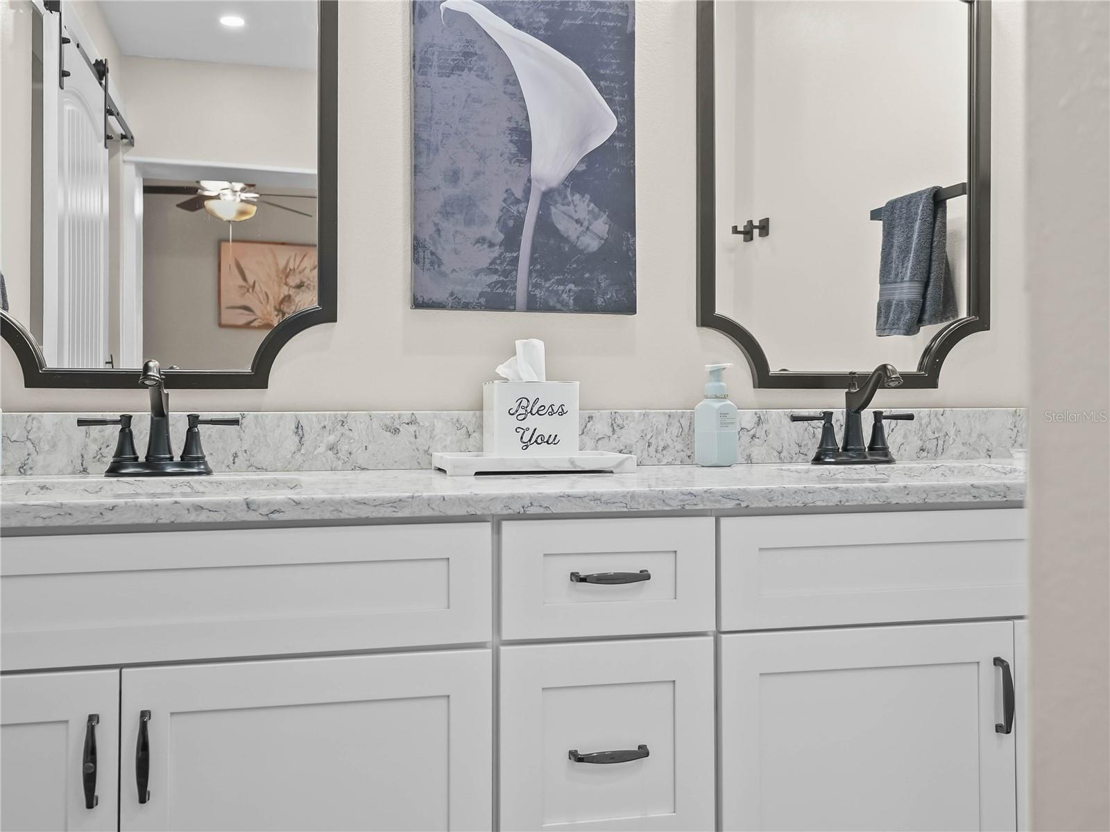 Listing photo id 24 for 1055 Sunset Trail