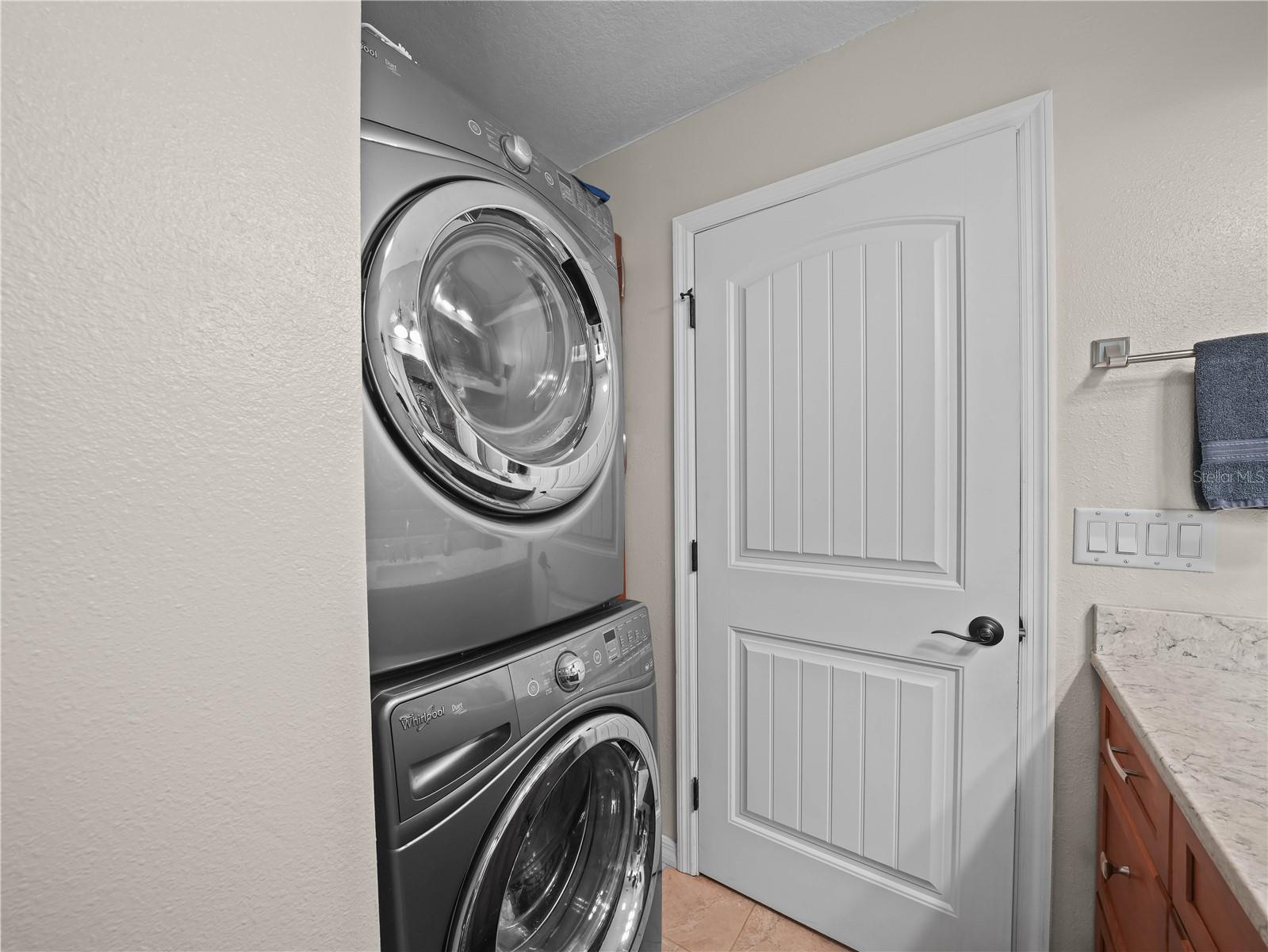 Listing photo id 30 for 1055 Sunset Trail