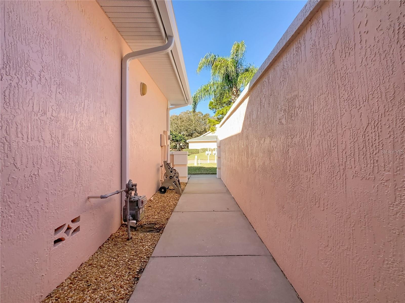 Image 8 of 61 For 47 Enclave Drive