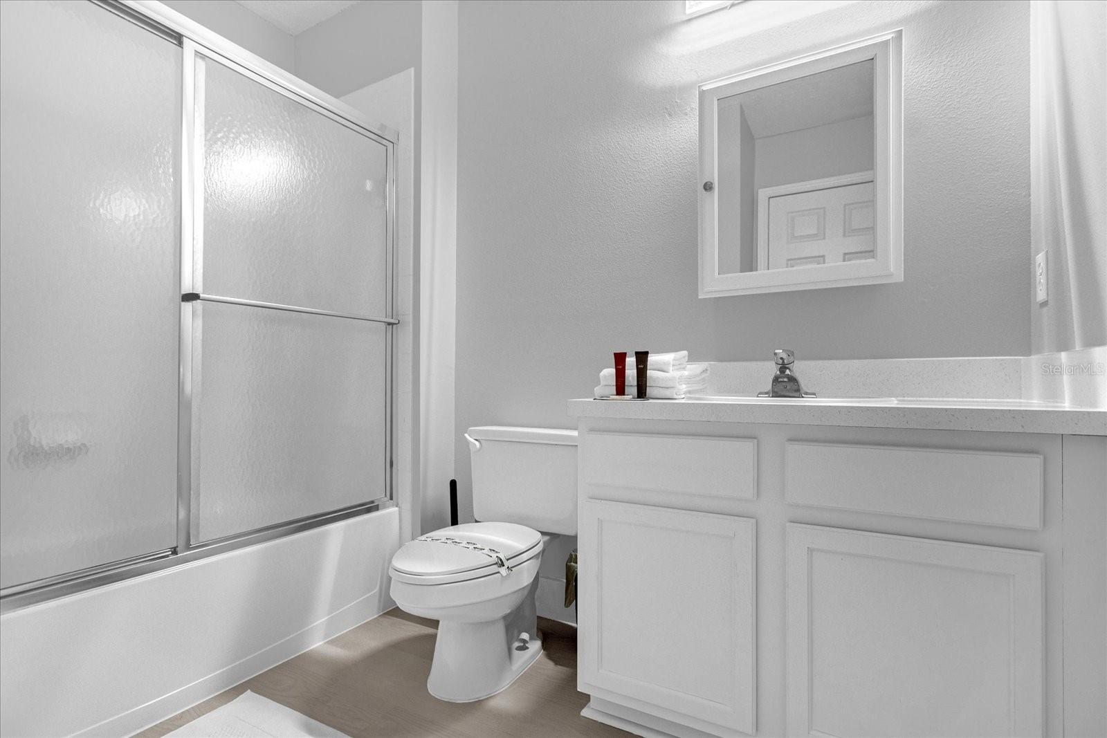 Image 14 of 27 For 938 Park Terrace Circle