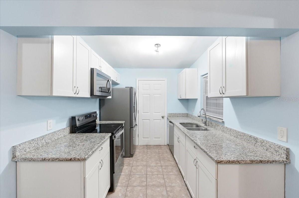 Image 32 of 46 For 5927 Forest Grove Boulevard