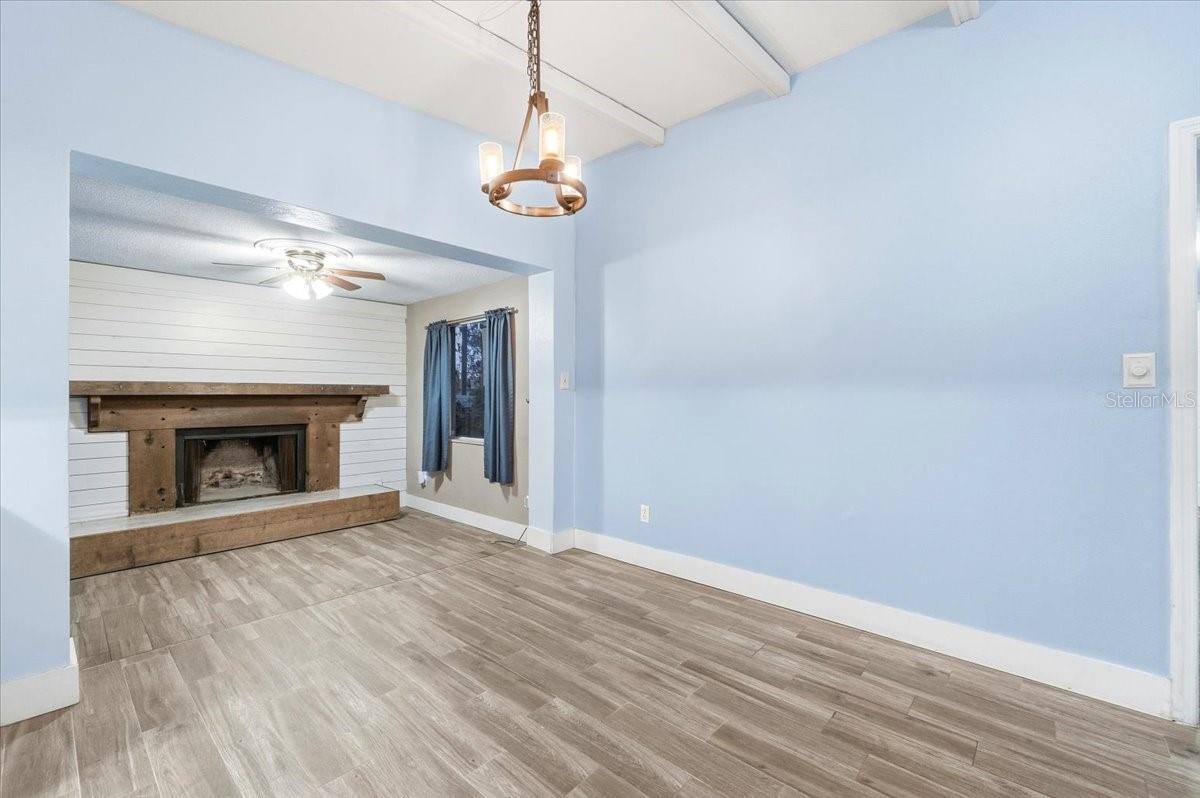 Image 5 of 46 For 5927 Forest Grove Boulevard