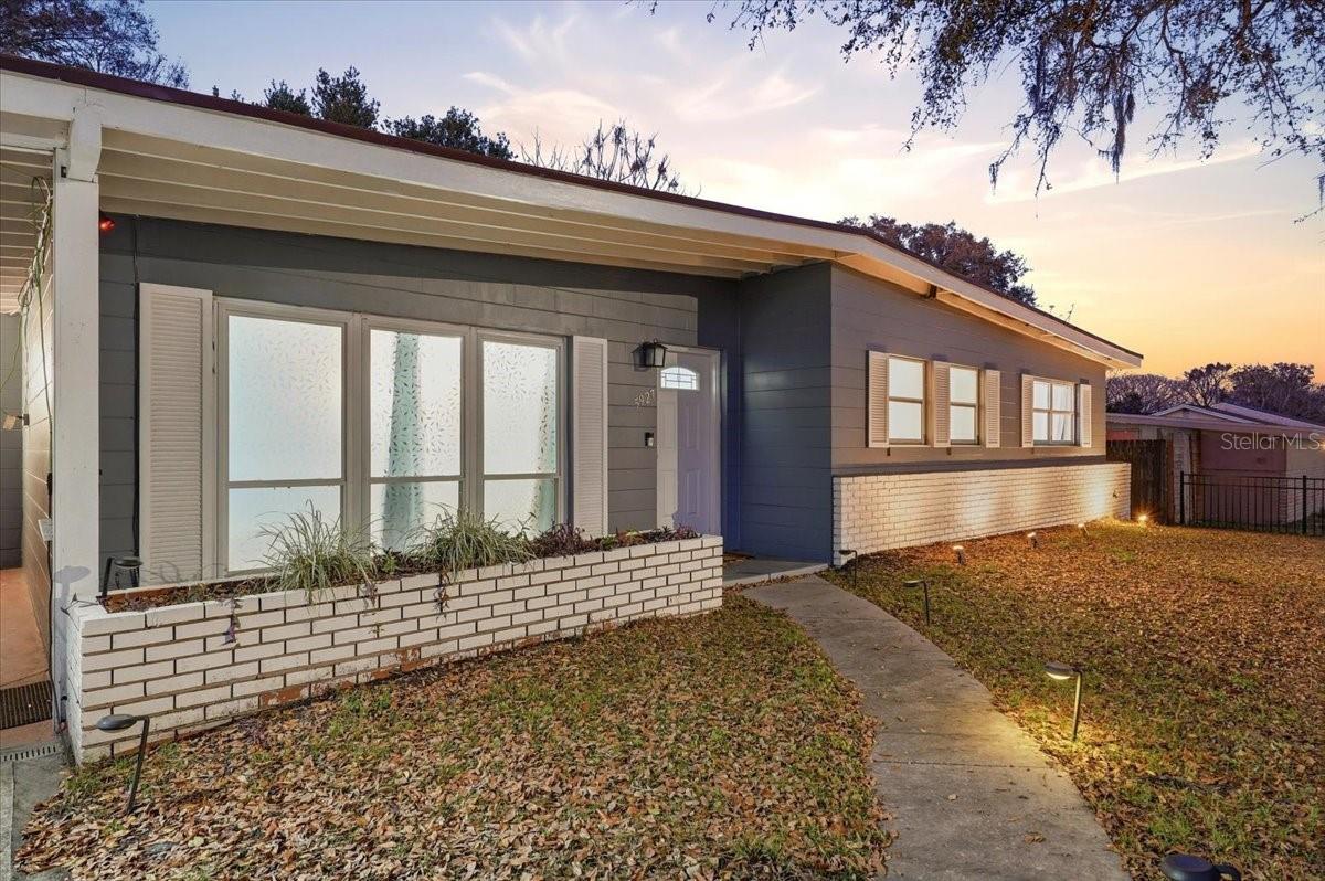 Image 8 of 46 For 5927 Forest Grove Boulevard