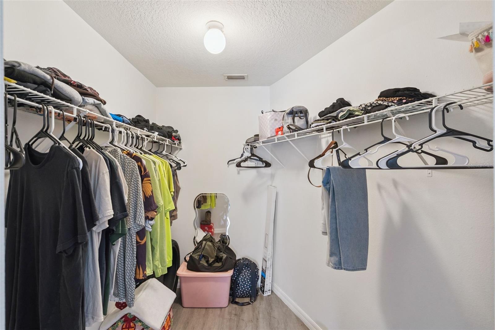 Image 12 of 37 For 303 Azincourt Lane A & B