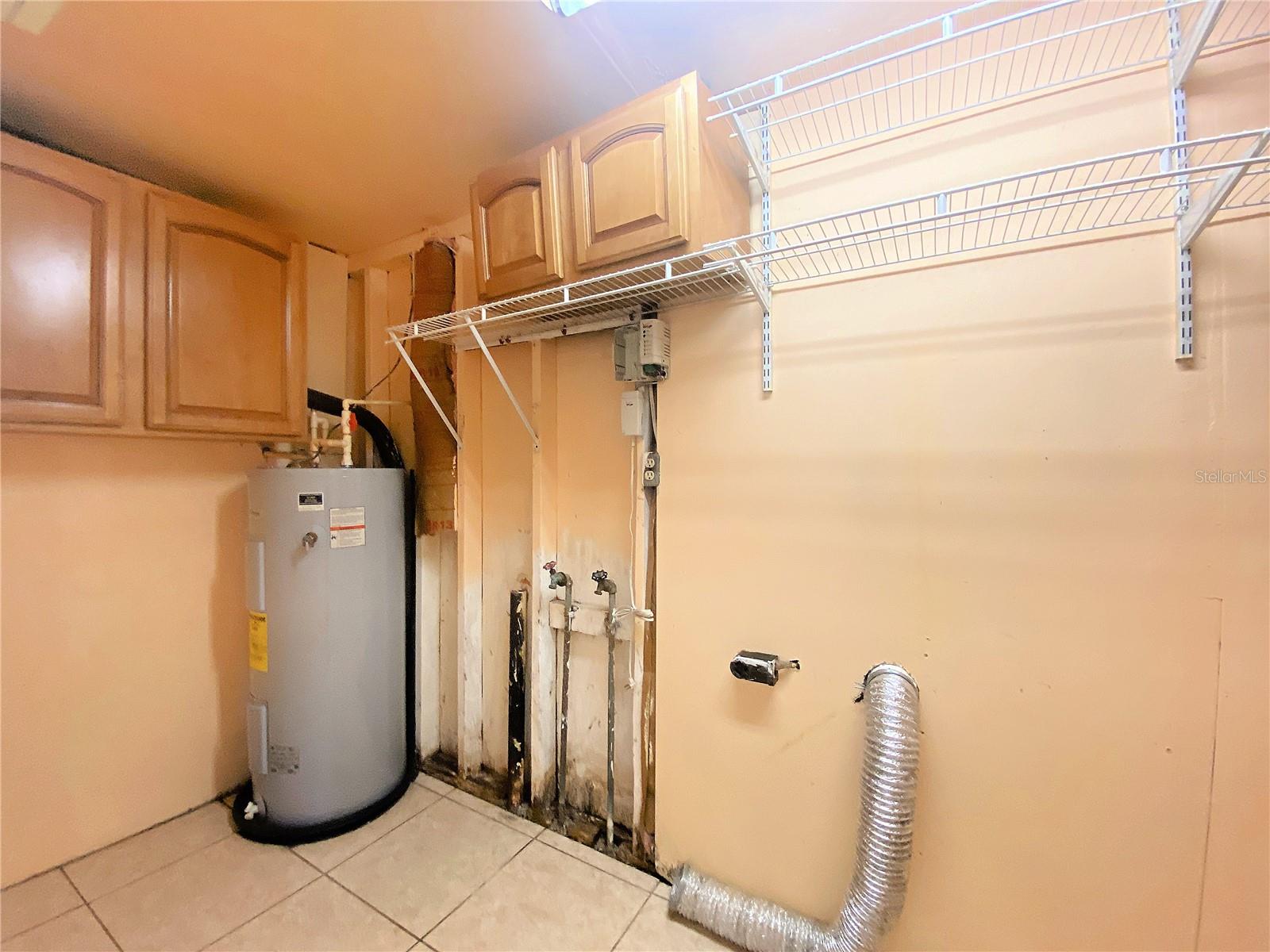 Image 21 of 25 For 390 16th Street Ne