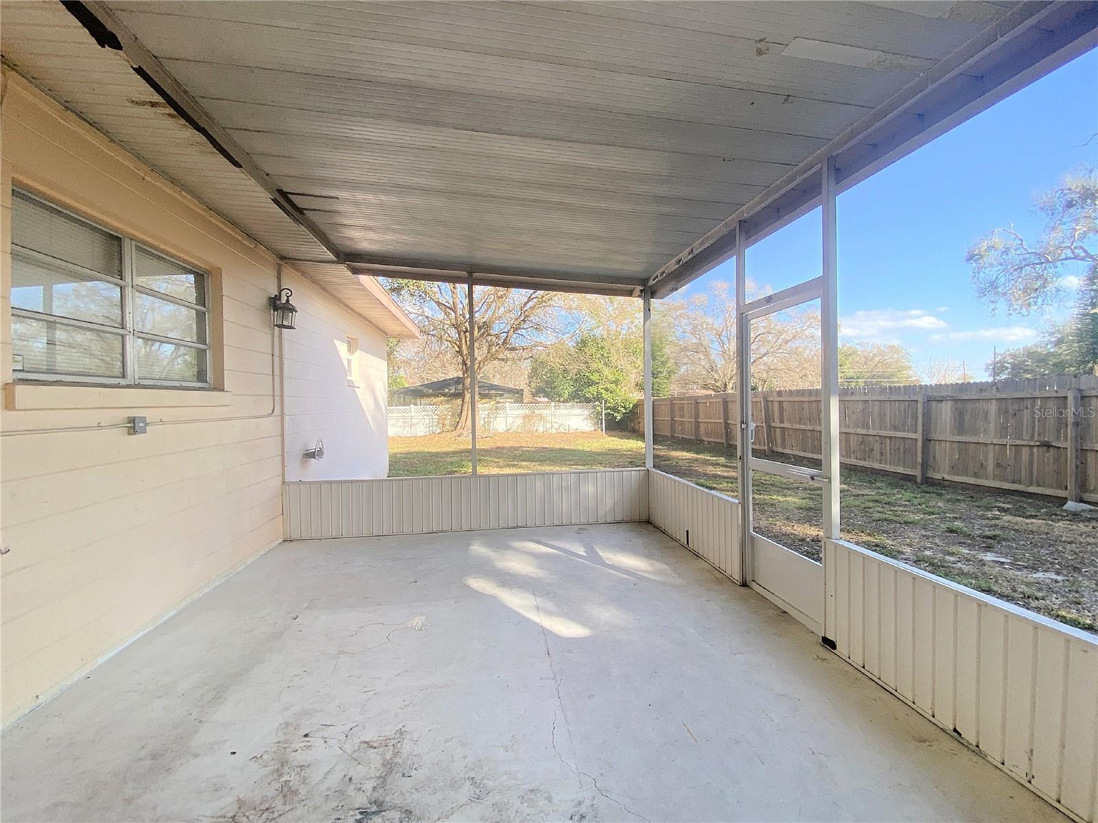 Image 22 of 25 For 390 16th Street Ne