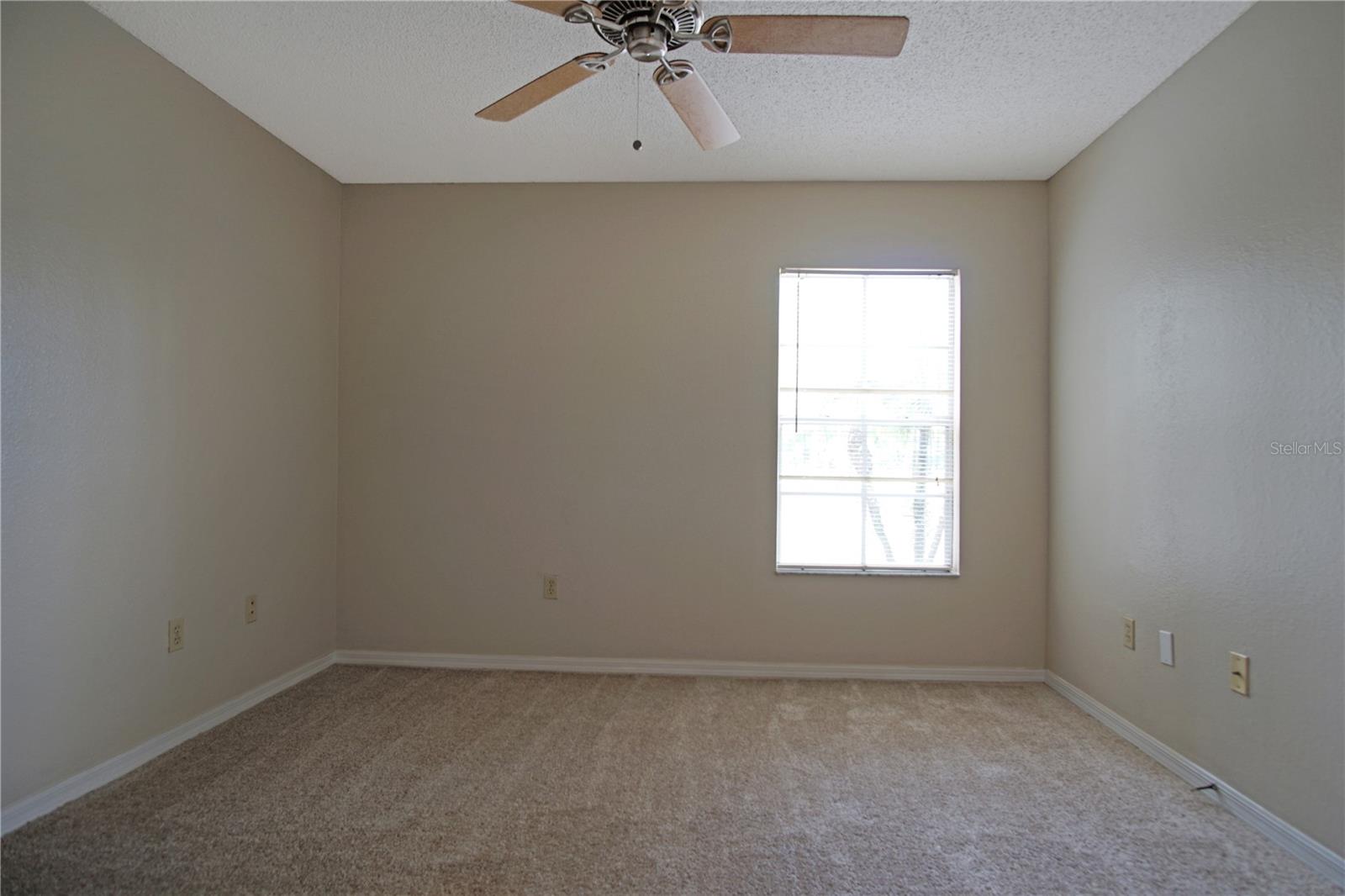 Image 11 of 20 For 1930 Summer Club Drive 106