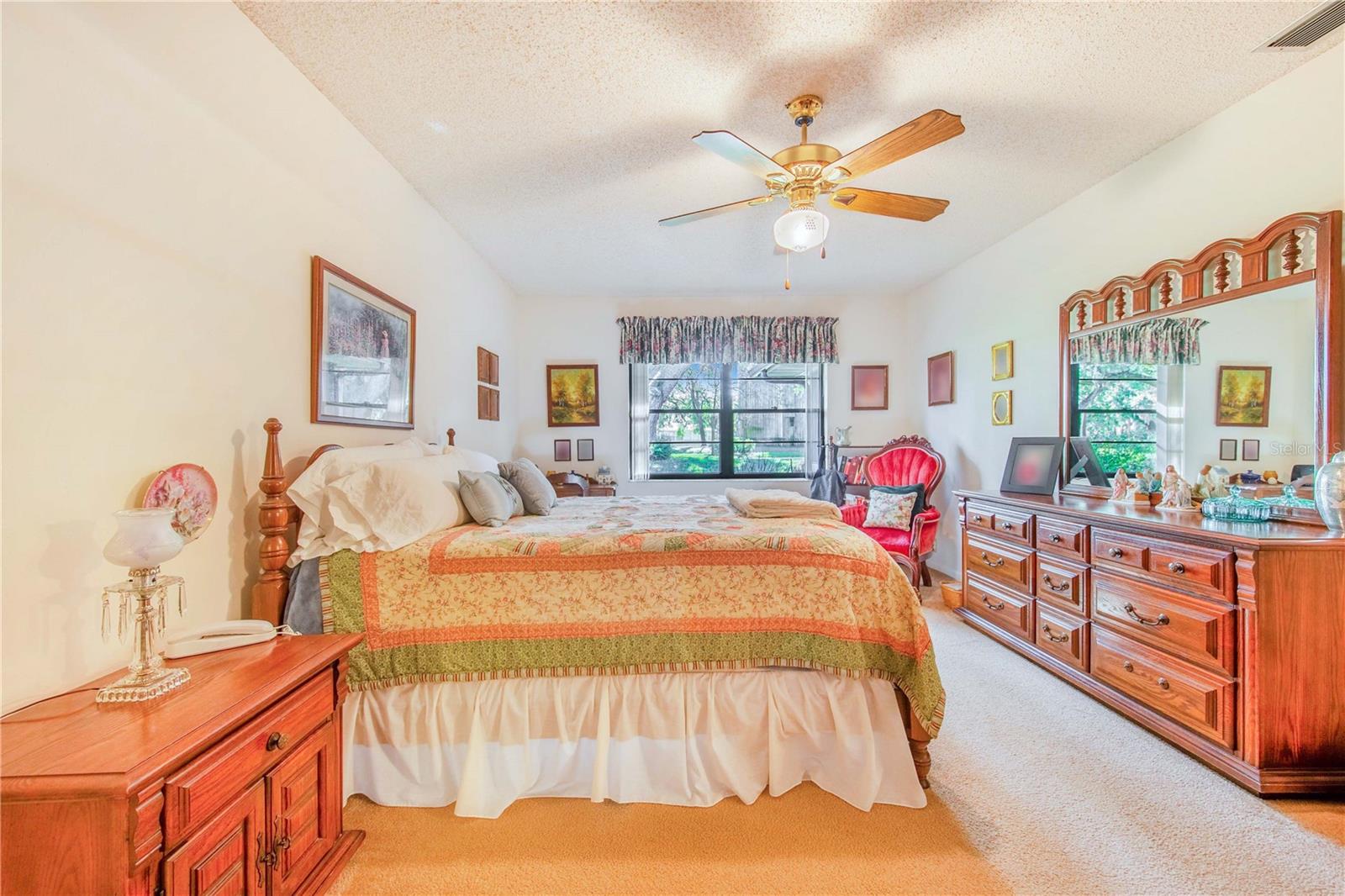 Image 22 of 50 For 459 Pinehurst Court