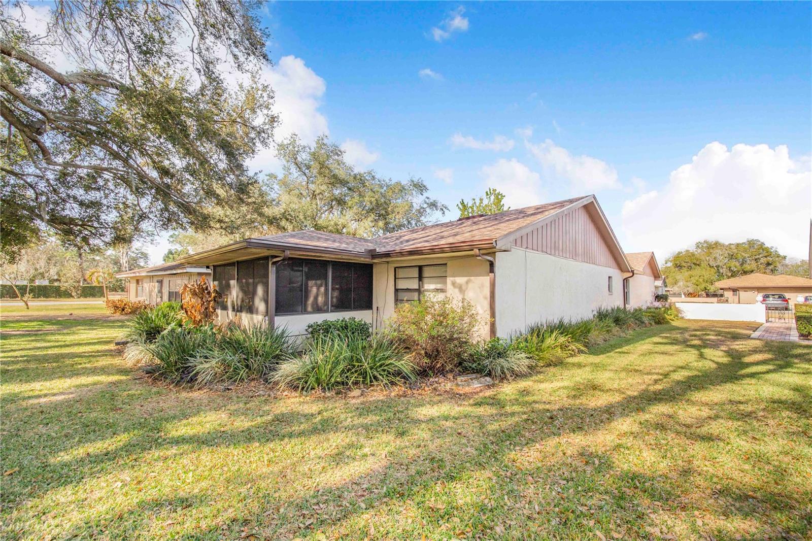 Image 30 of 50 For 459 Pinehurst Court